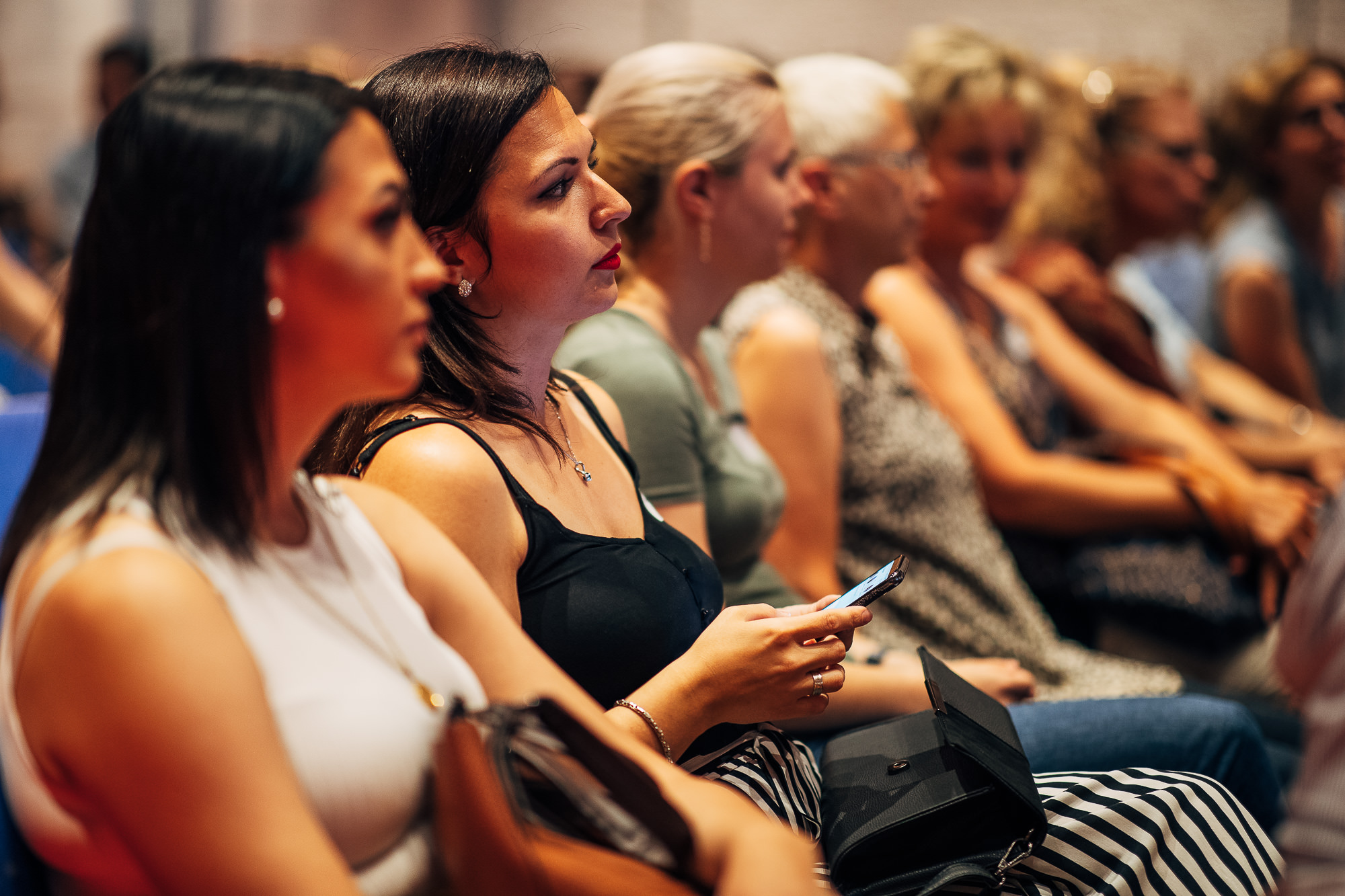 Export x3 1DX24398 Reportage