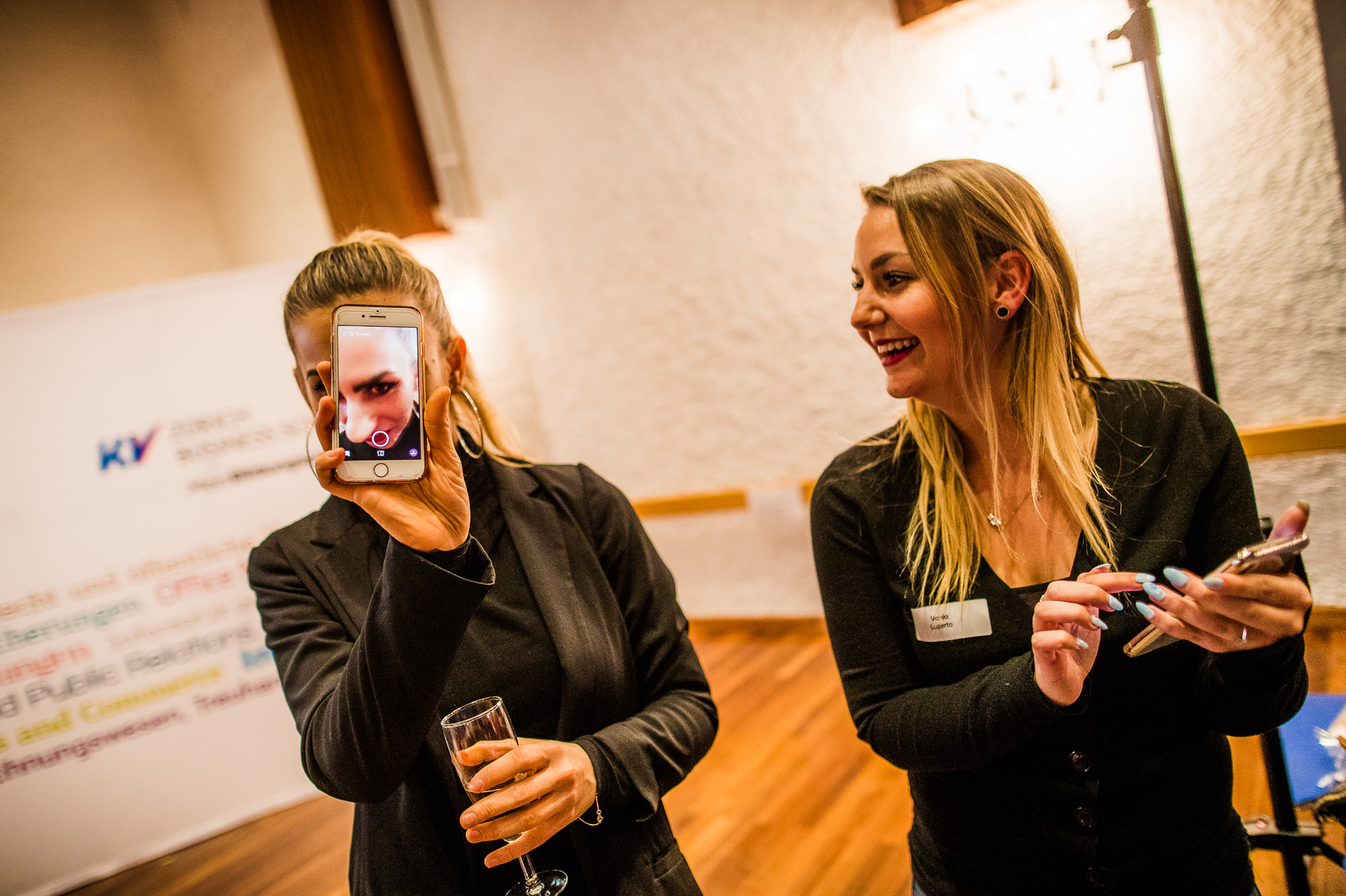 Export x3 1DX20038 KVZ Diplomfeier Sozialversicherungsfachleute