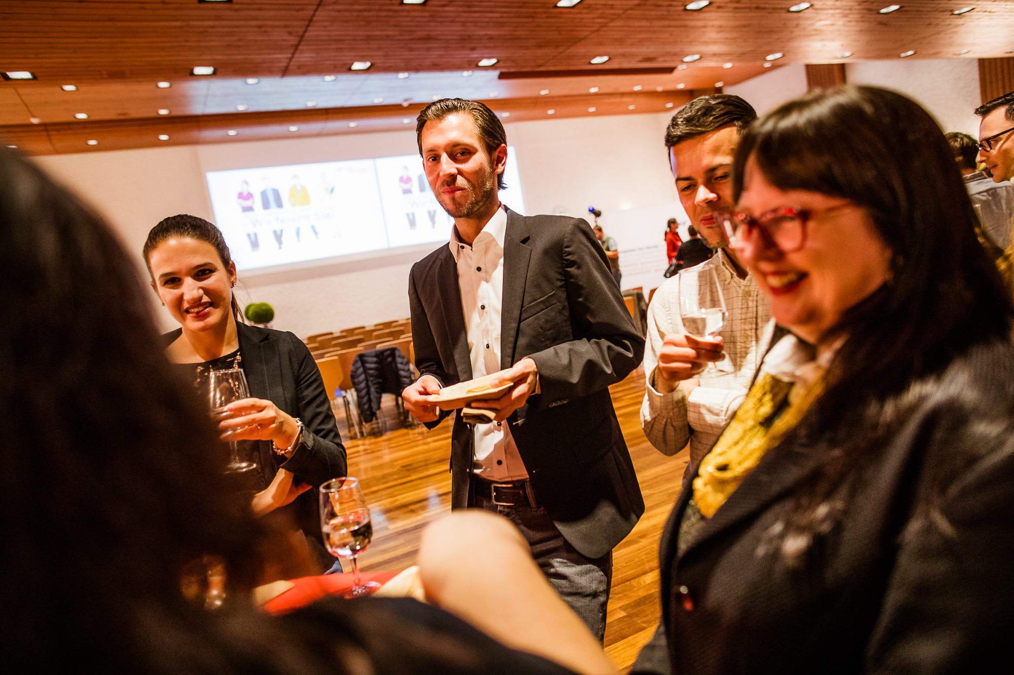 Export x3 1DX20094 KVZ Diplomfeier Sozialversicherungsfachleute