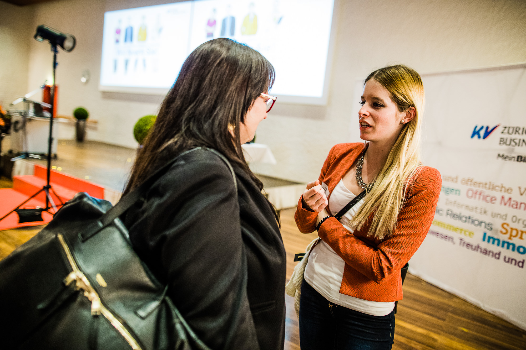 Export x3 1DX20156 KVZ Diplomfeier Sozialversicherungsfachleute