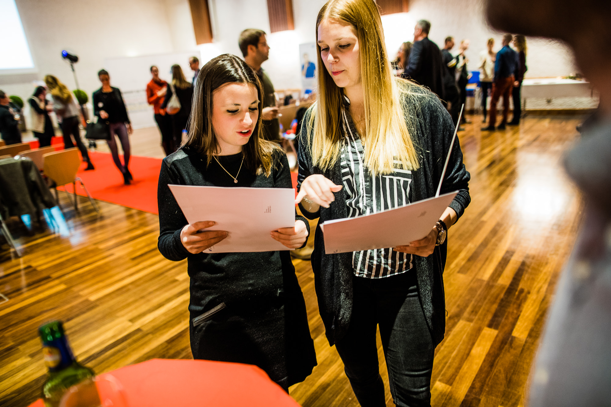 Export x3 1DX20166 KVZ Diplomfeier Sozialversicherungsfachleute