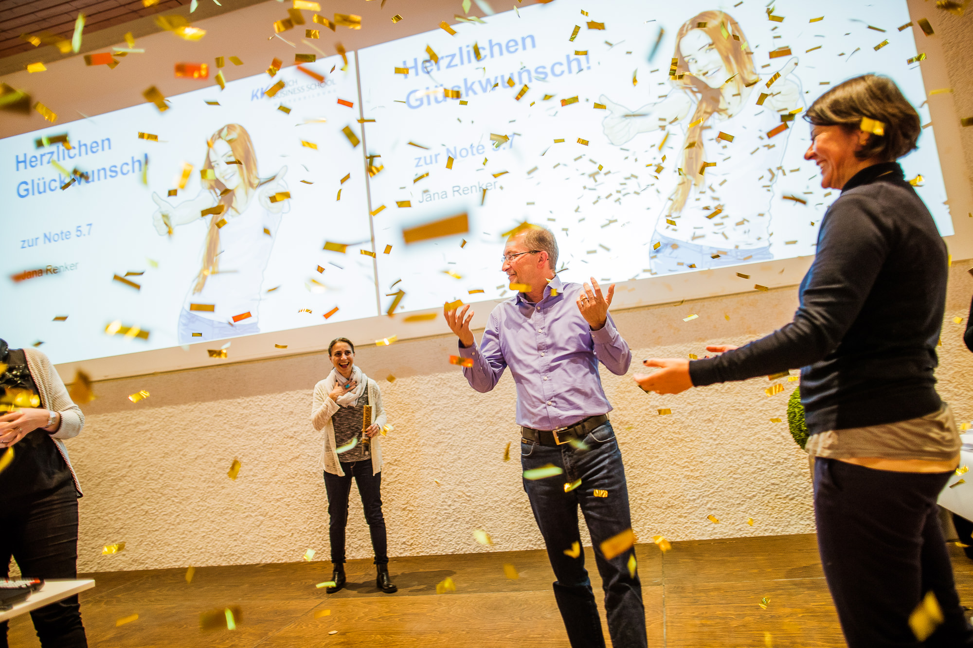 Export x3 1DX28997 KVZ Diplomfeier Sozialversicherungsfachleute