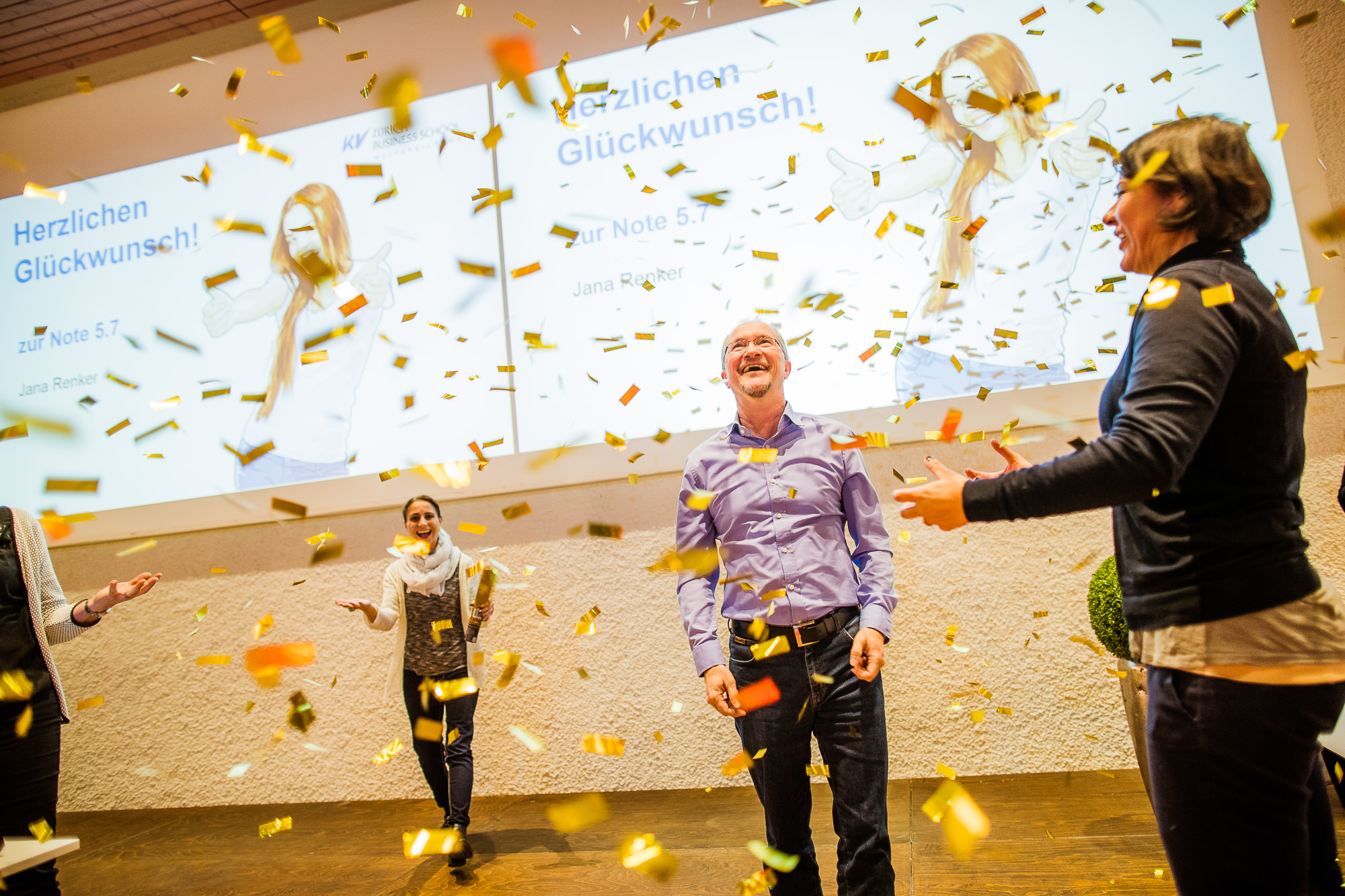 Export x3 1DX29001 KVZ Diplomfeier Sozialversicherungsfachleute