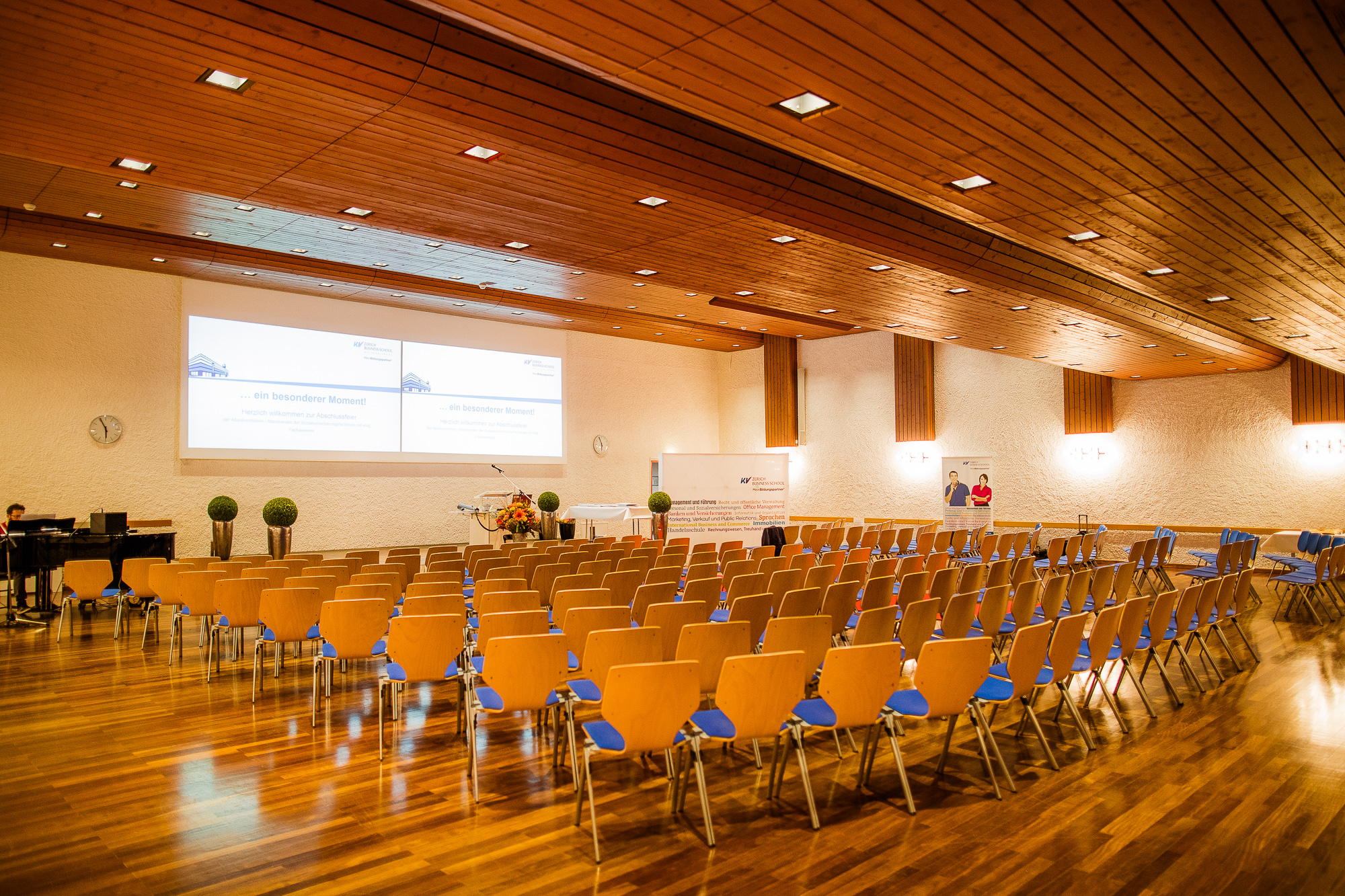 Export x3 1DX29023 KVZ Diplomfeier Sozialversicherungsfachleute