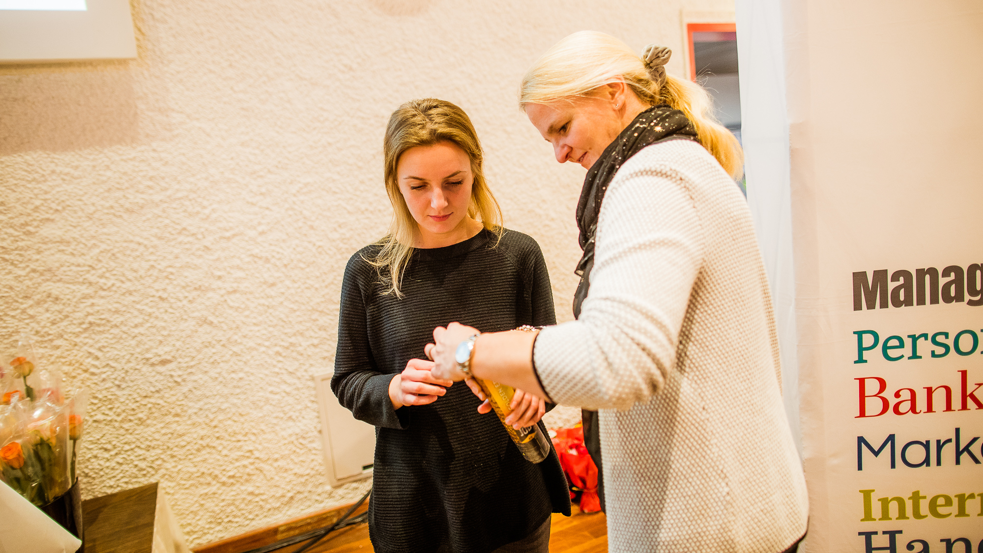 Export x3 1DX29030 KVZ Diplomfeier Sozialversicherungsfachleute