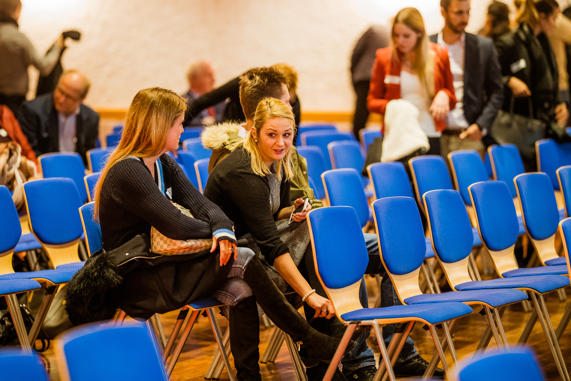 Export x3 1DX29056 KVZ Diplomfeier Sozialversicherungsfachleute