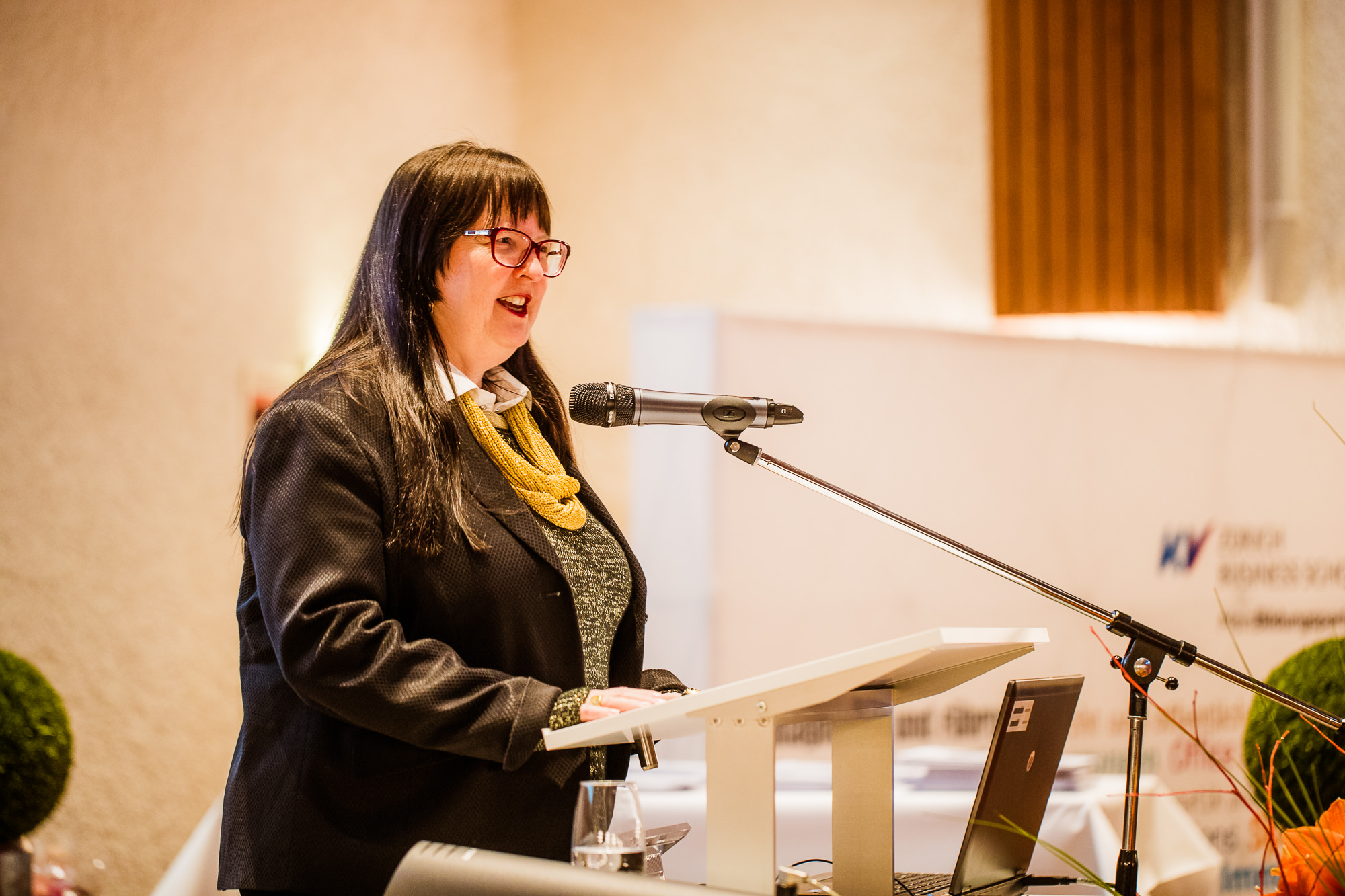 Export x3 1DX29250 KVZ Diplomfeier Sozialversicherungsfachleute