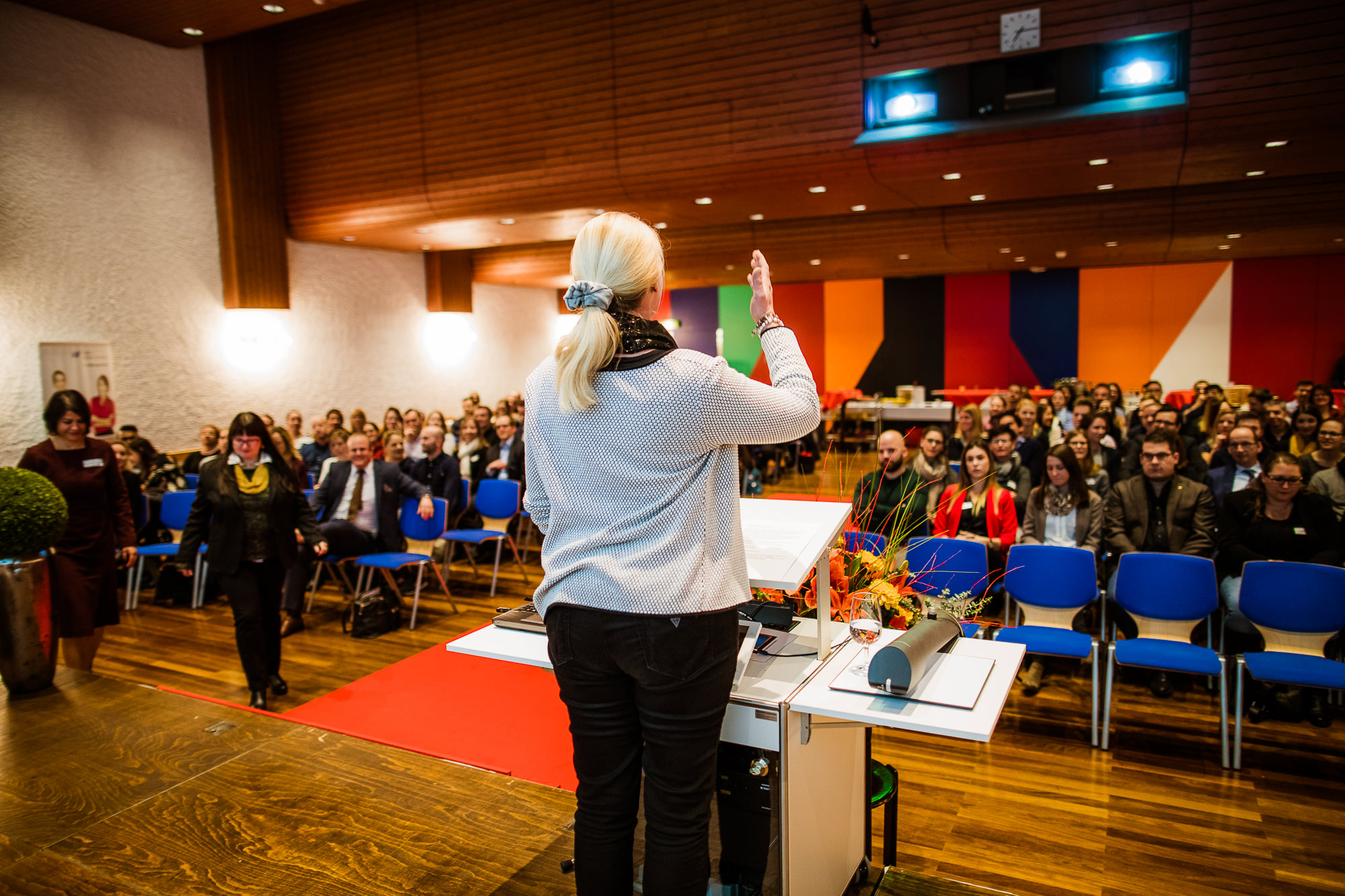 Export x3 1DX29364 KVZ Diplomfeier Sozialversicherungsfachleute