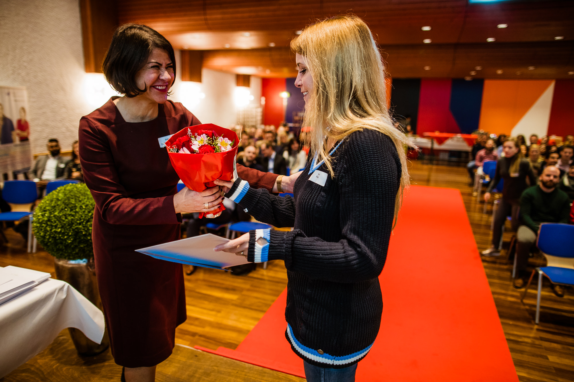 Export x3 1DX29418 KVZ Diplomfeier Sozialversicherungsfachleute