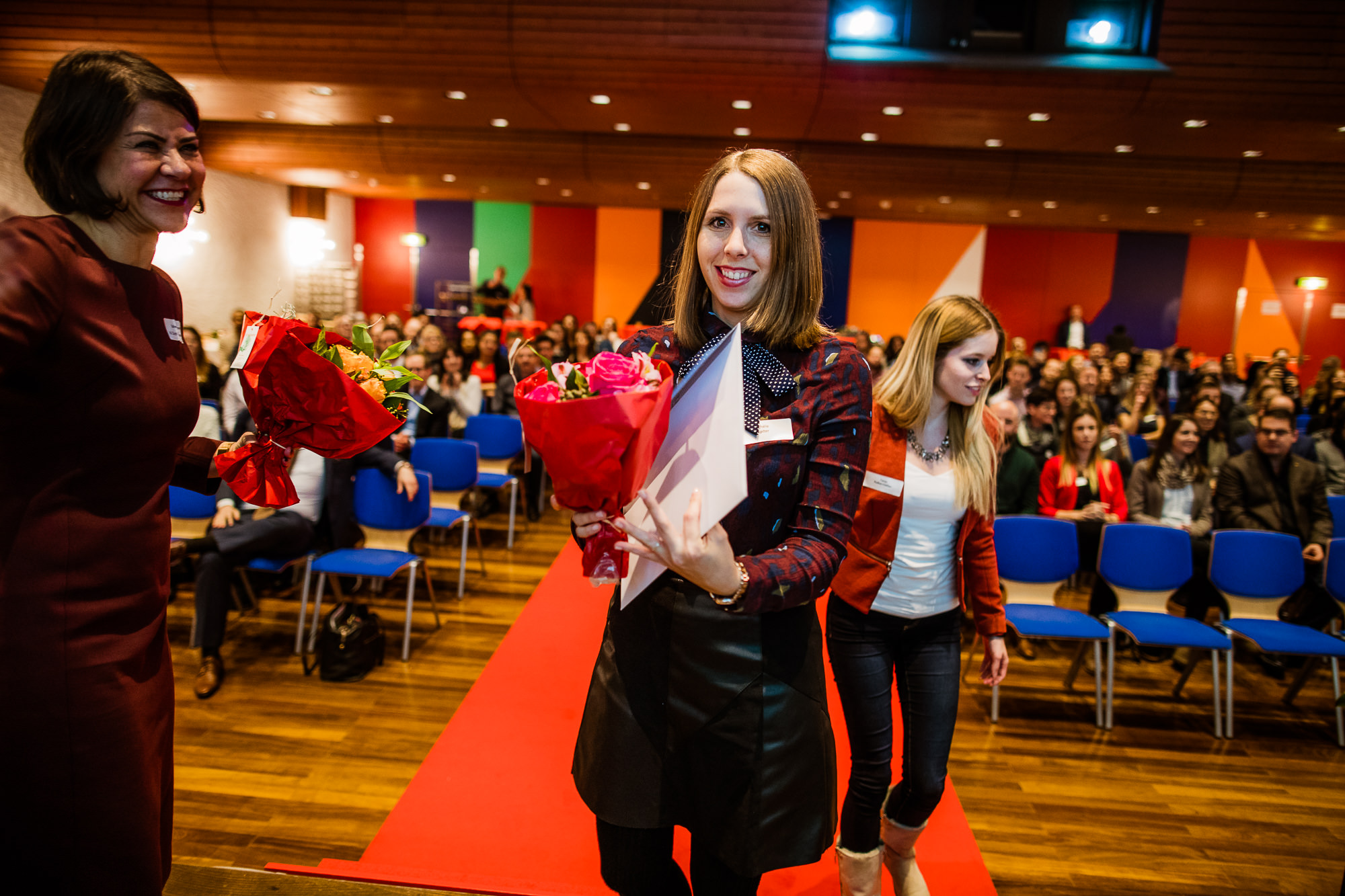 Export x3 1DX29489 KVZ Diplomfeier Sozialversicherungsfachleute