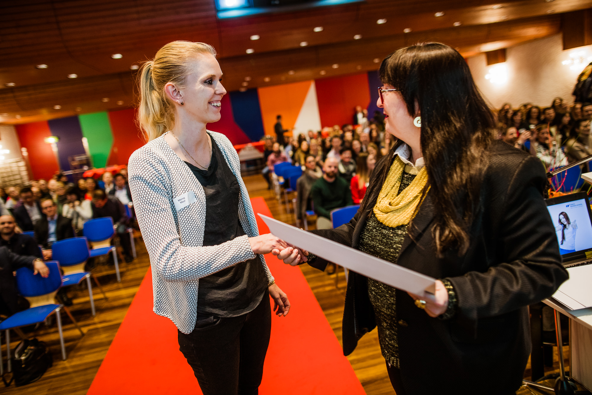 Export x3 1DX29498 KVZ Diplomfeier Sozialversicherungsfachleute