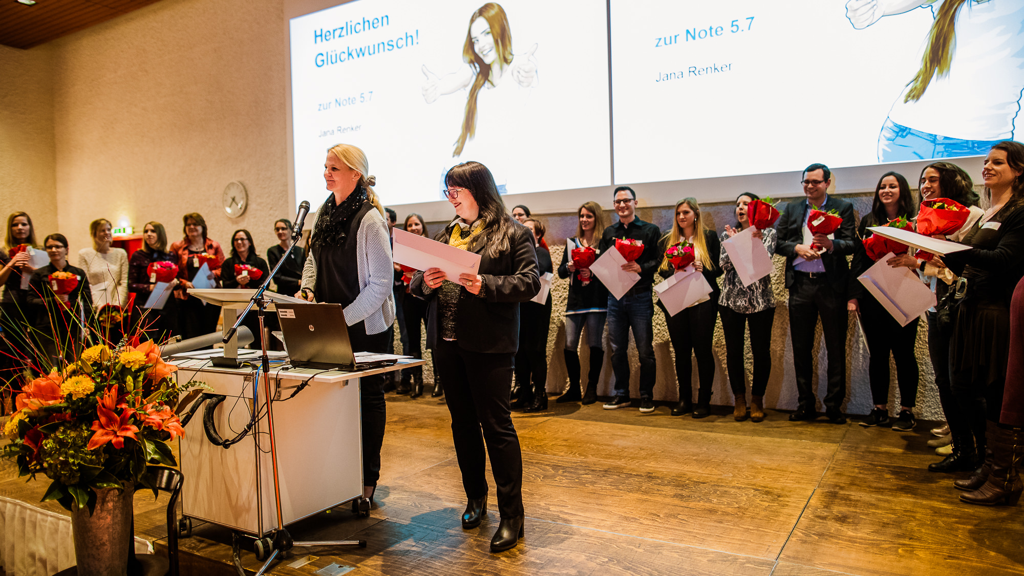 Export x3 1DX29586 KVZ Diplomfeier Sozialversicherungsfachleute