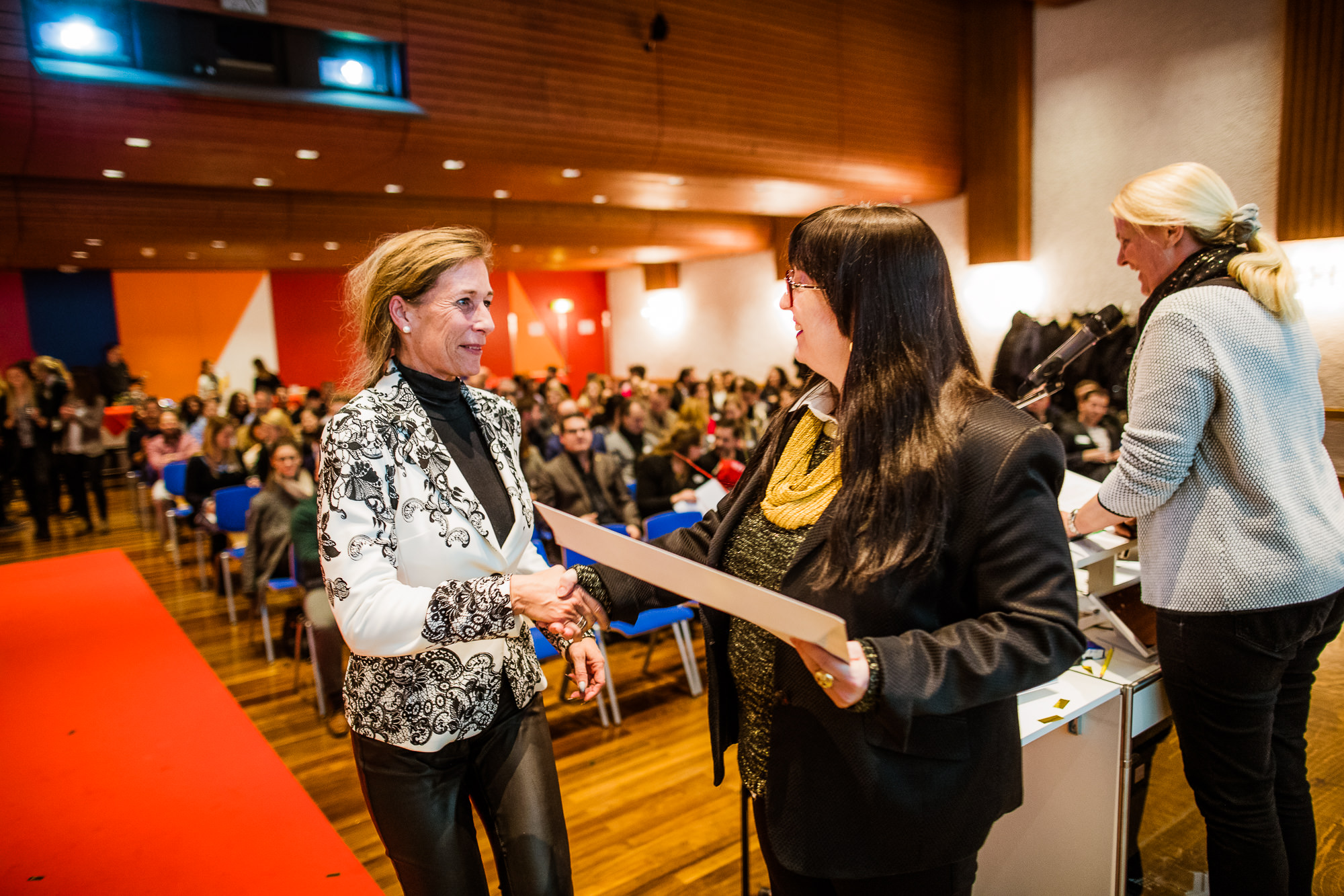 Export x3 1DX29647 KVZ Diplomfeier Sozialversicherungsfachleute