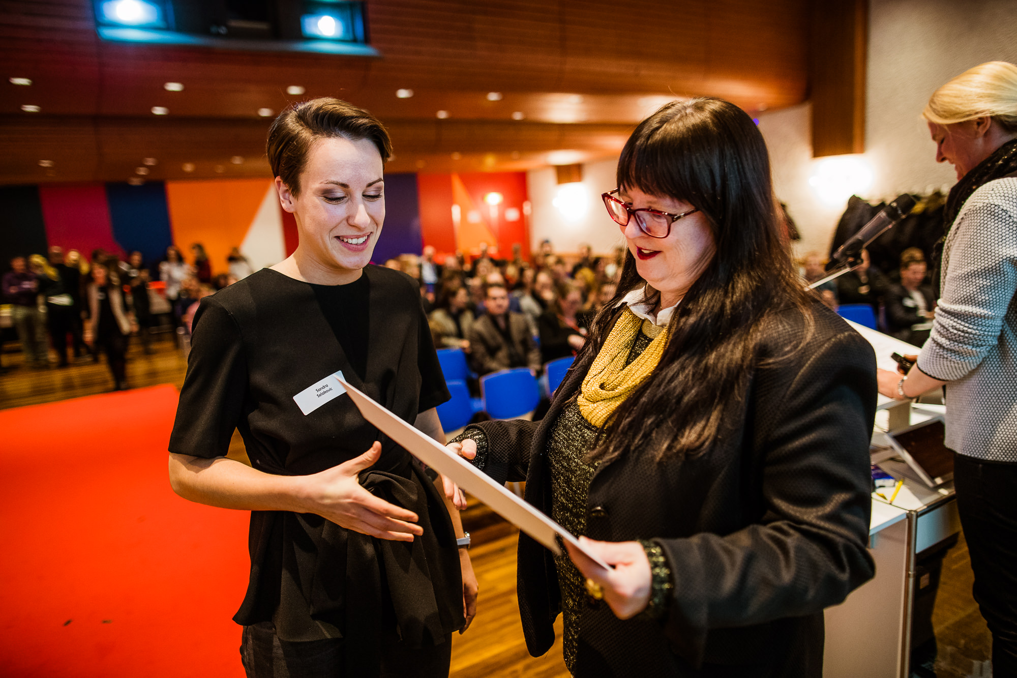 Export x3 1DX29709 KVZ Diplomfeier Sozialversicherungsfachleute