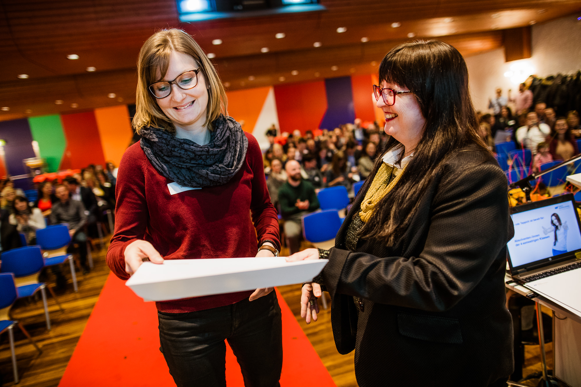 Export x3 1DX29731 KVZ Diplomfeier Sozialversicherungsfachleute