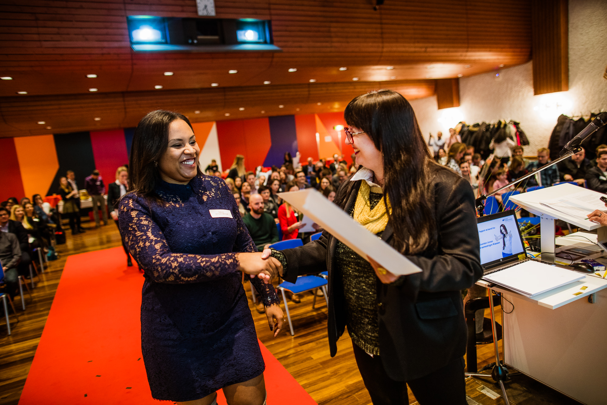 Export x3 1DX29760 KVZ Diplomfeier Sozialversicherungsfachleute