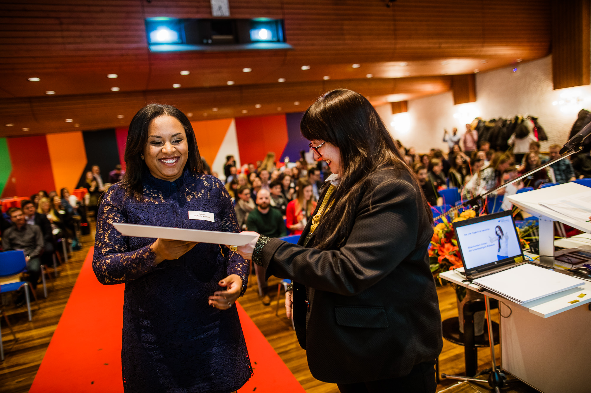 Export x3 1DX29763 KVZ Diplomfeier Sozialversicherungsfachleute