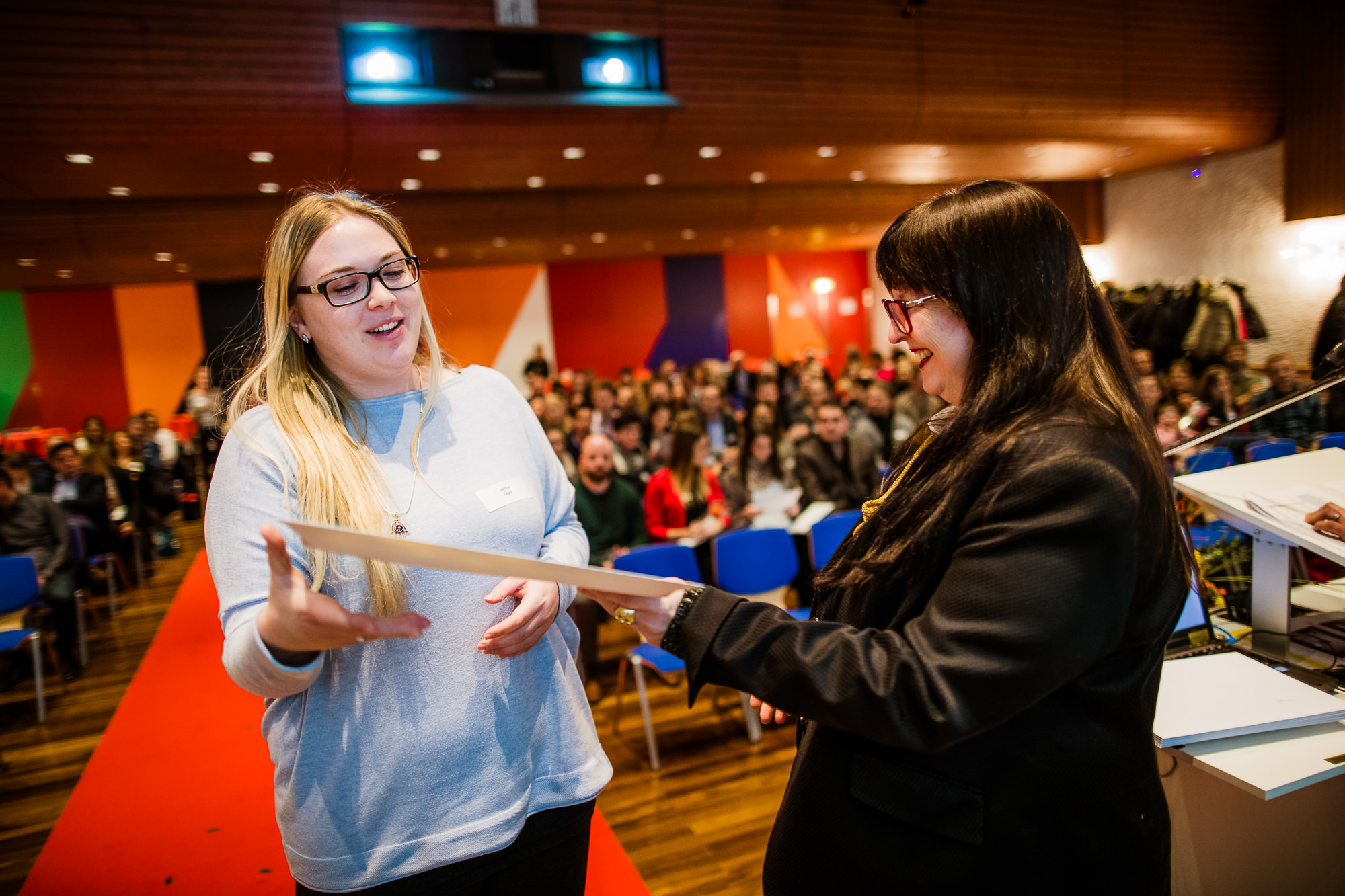 Export x3 1DX29806 KVZ Diplomfeier Sozialversicherungsfachleute