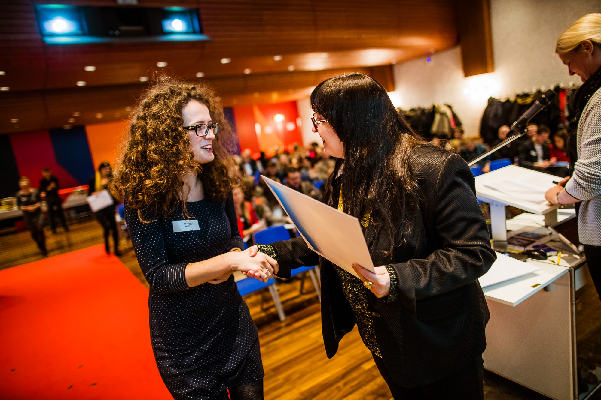 Export x3 1DX29947 KVZ Diplomfeier Sozialversicherungsfachleute