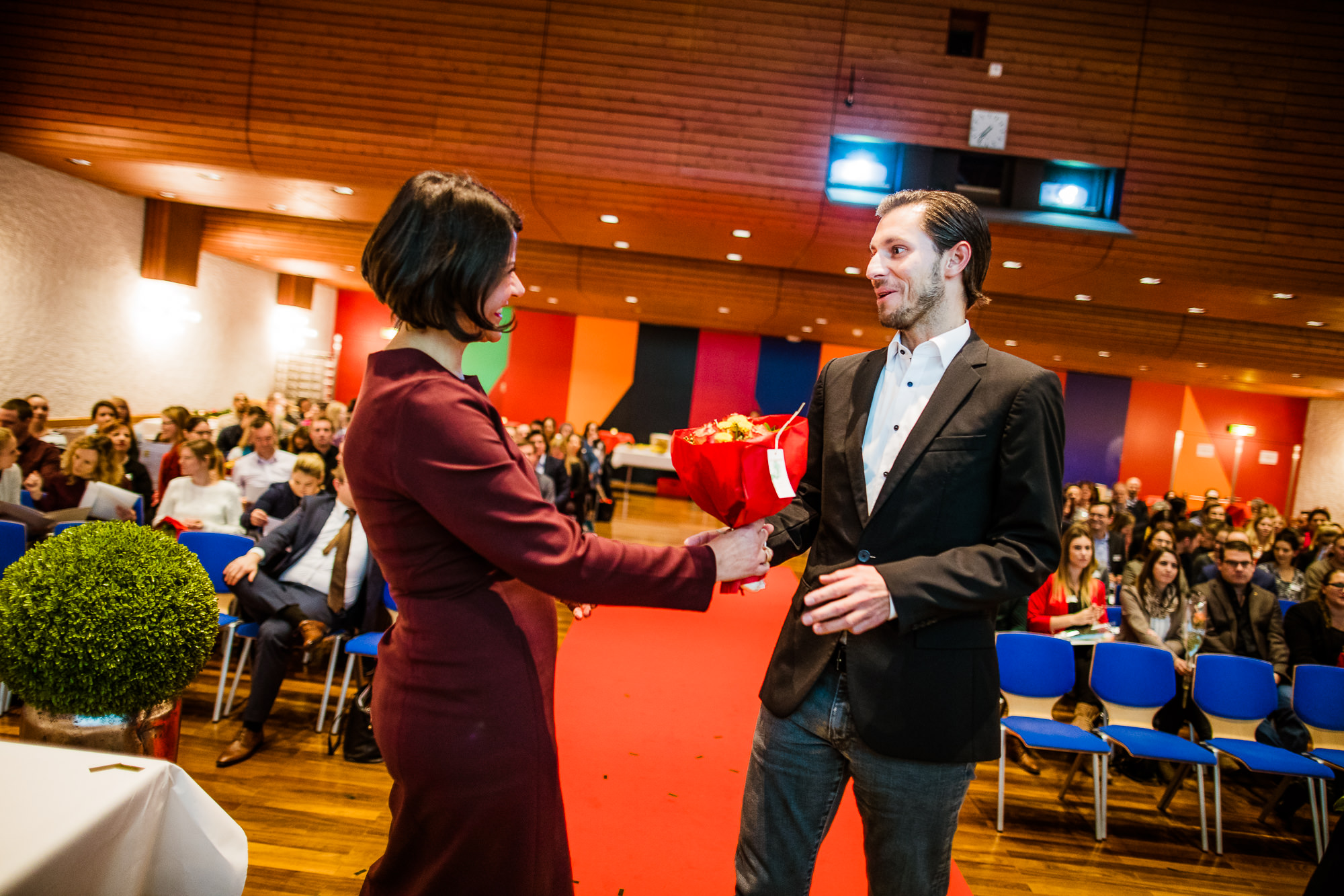 Export x3 1DX29966 KVZ Diplomfeier Sozialversicherungsfachleute