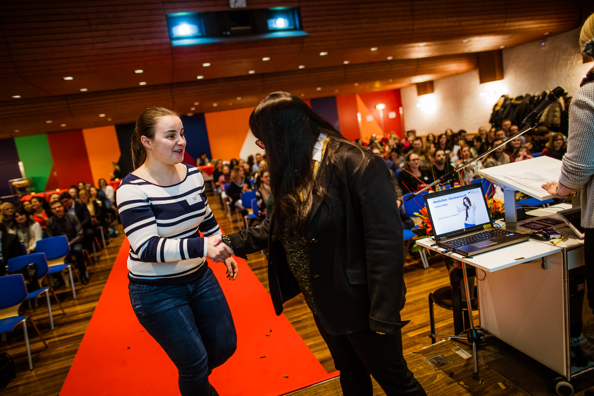 Export x3 1DX29986 KVZ Diplomfeier Sozialversicherungsfachleute