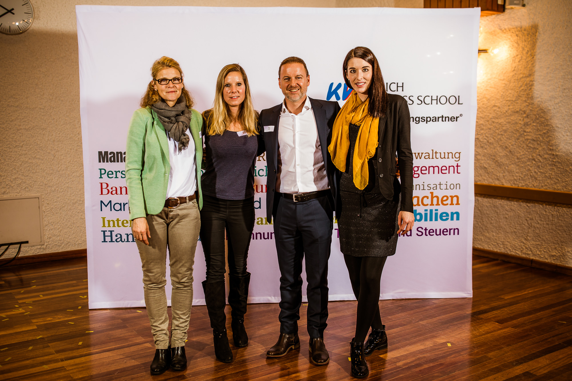 Export x3 5D4 8974 KVZ Diplomfeier Sozialversicherungsfachleute