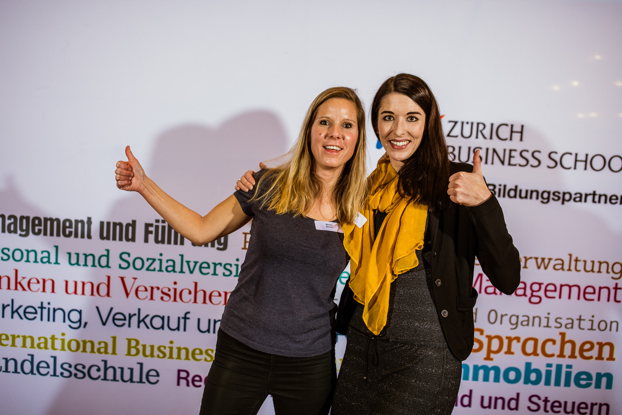 Export x3 5D4 8990 KVZ Diplomfeier Sozialversicherungsfachleute