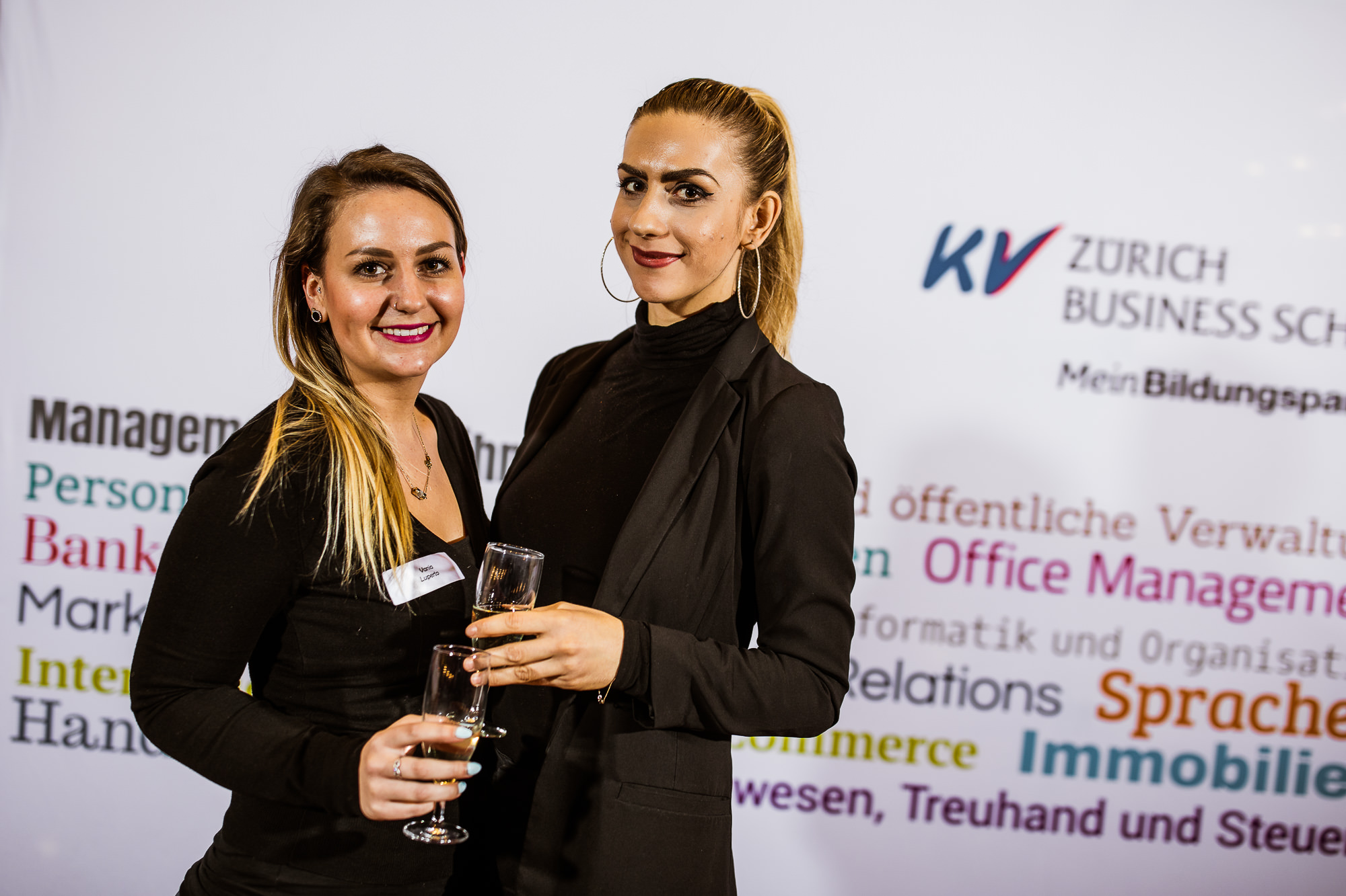 Export x3 5D4 9004 KVZ Diplomfeier Sozialversicherungsfachleute