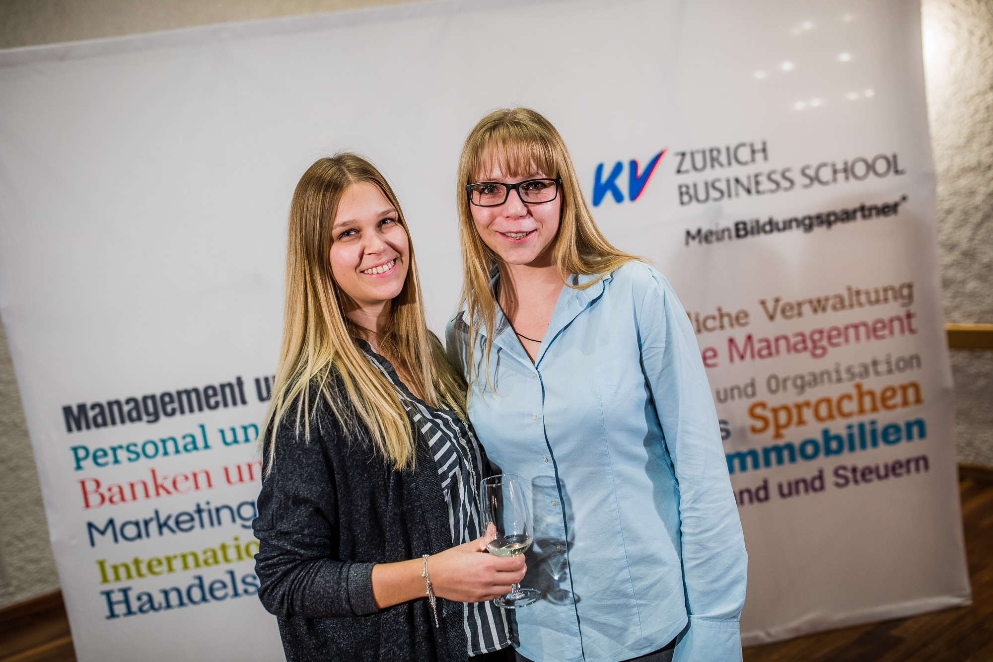 Export x3 5D4 9058 KVZ Diplomfeier Sozialversicherungsfachleute