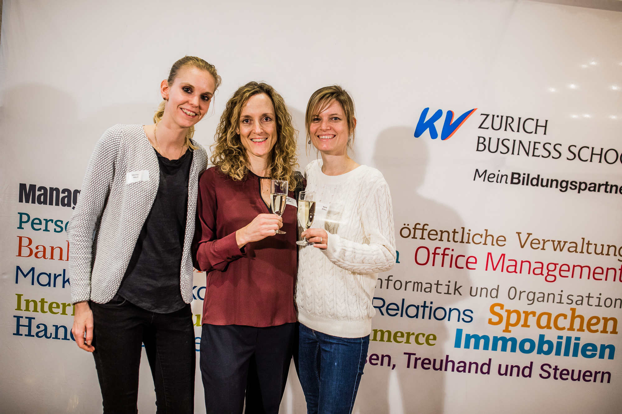 Export x3 5D4 9083 KVZ Diplomfeier Sozialversicherungsfachleute