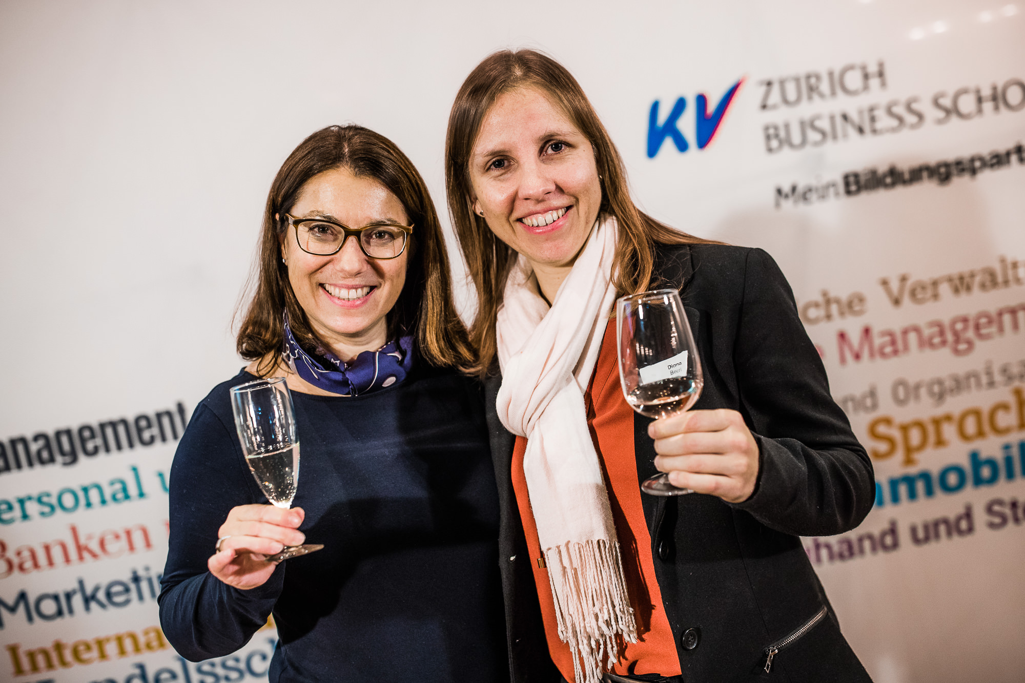 Export x3 5D4 9118 KVZ Diplomfeier Sozialversicherungsfachleute