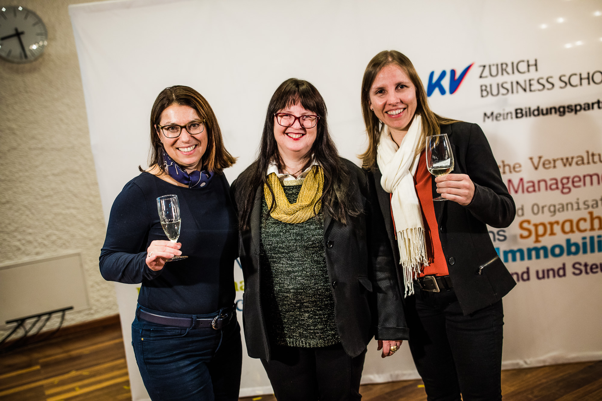 Export x3 5D4 9131 KVZ Diplomfeier Sozialversicherungsfachleute