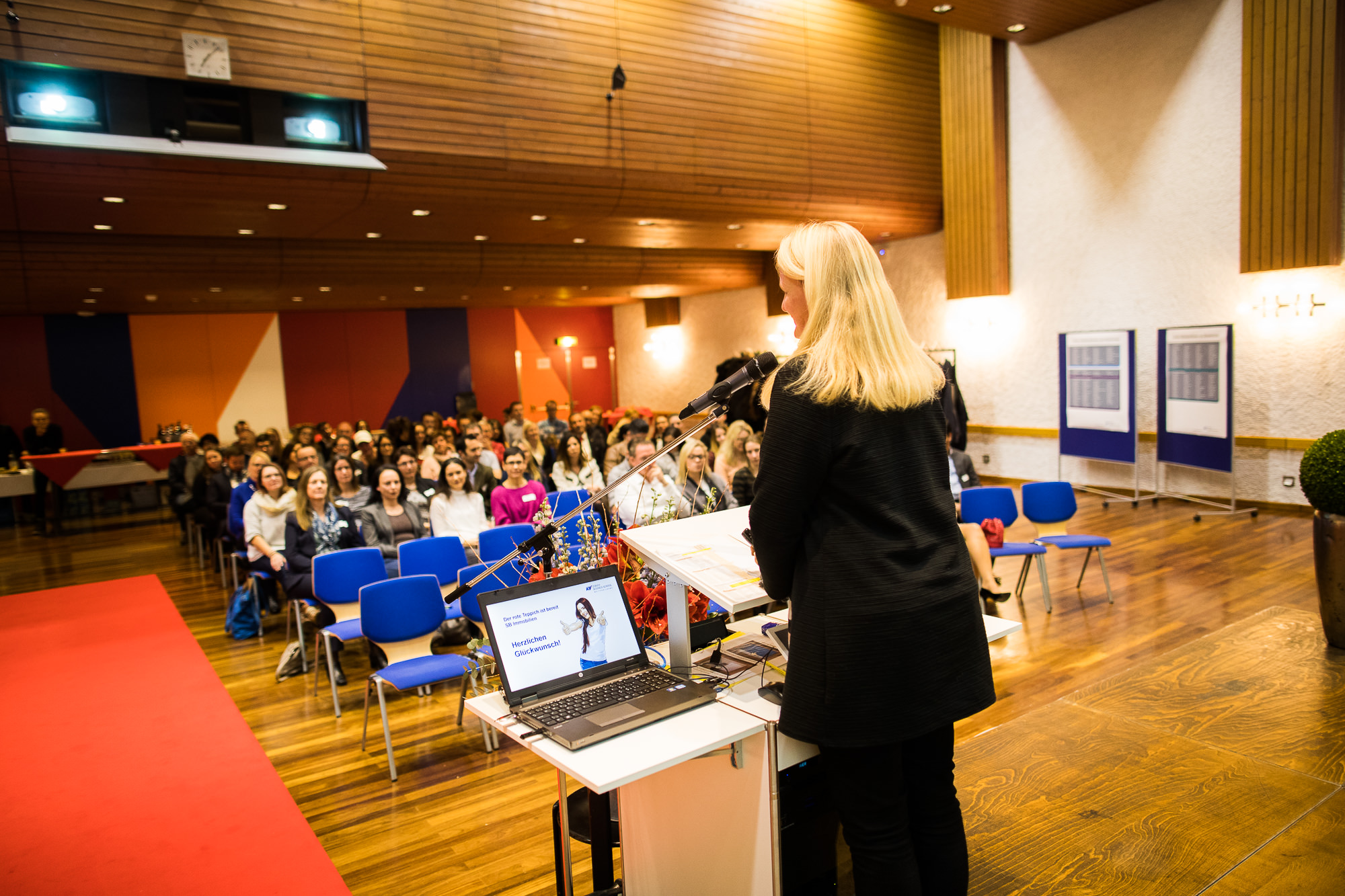 Export x3 1DX20546 KVZ Diplomfeier Sachbearbeiter