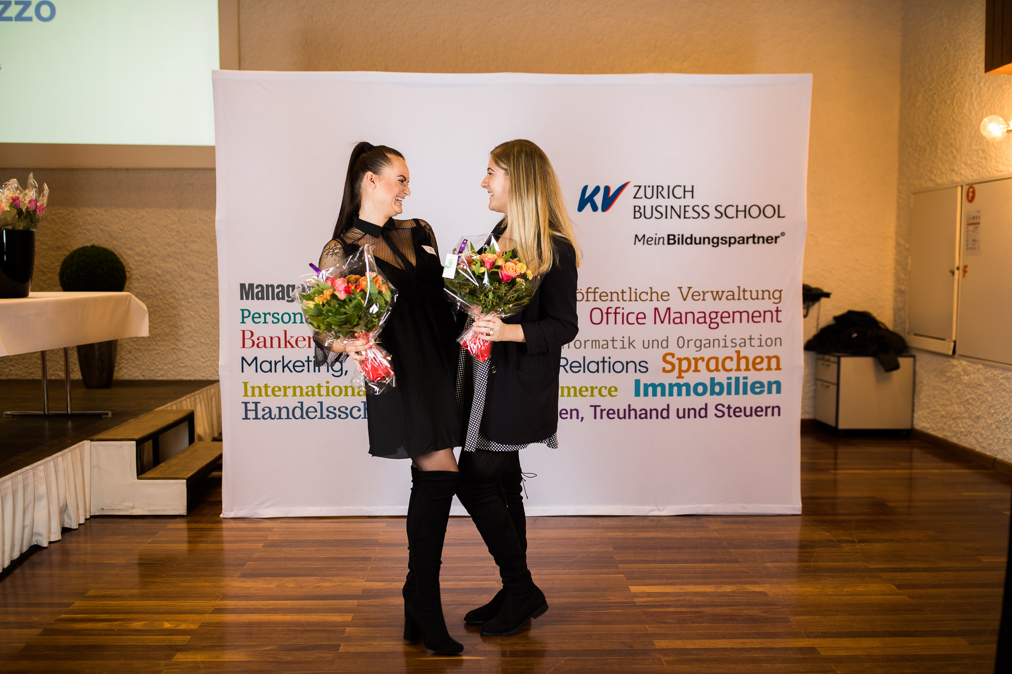 Export x3 5D4 9220 KVZ Diplomfeier Sachbearbeiter