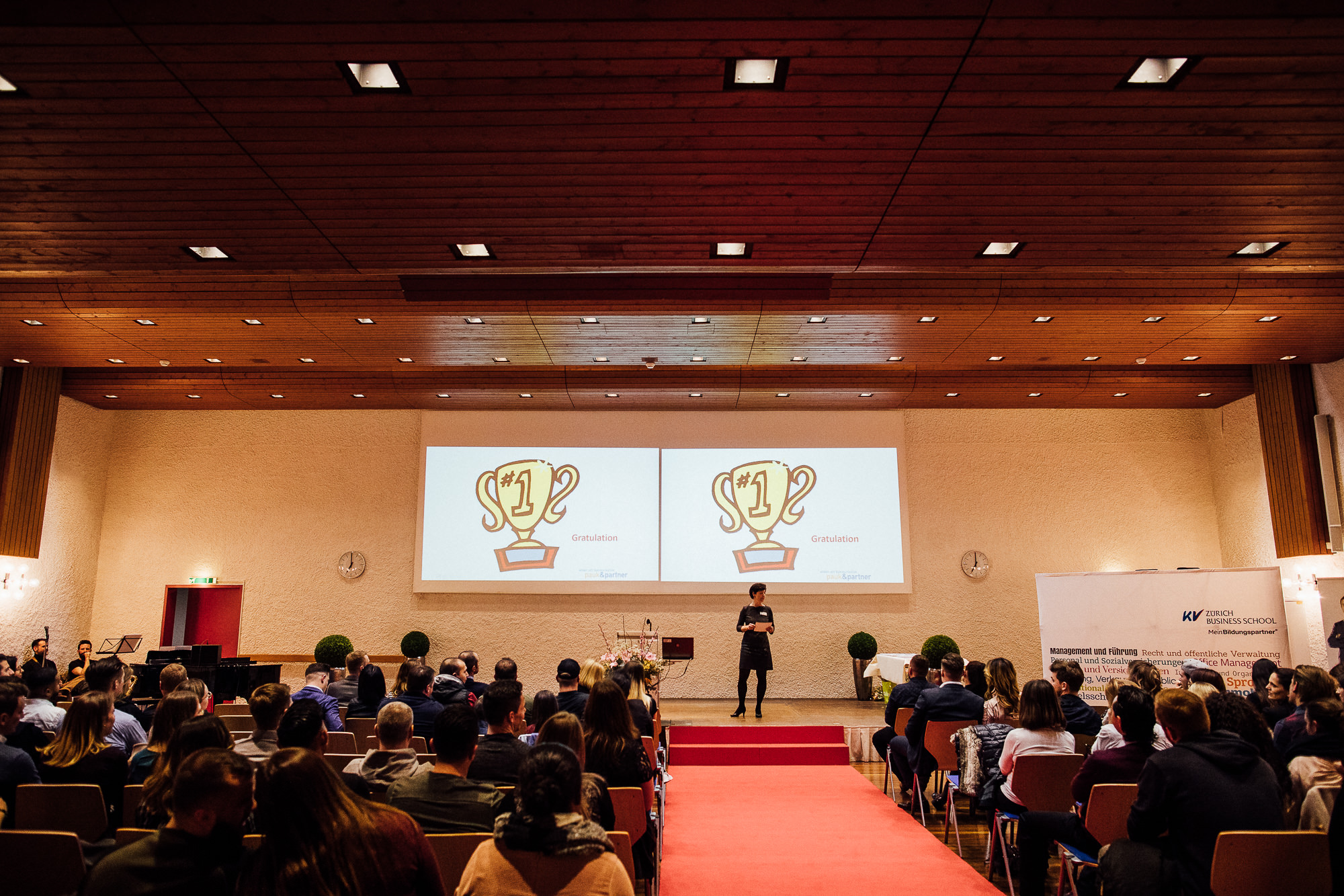 Export x3 1DX22348 KVZ Diplomfeier Handelsschule&HWD