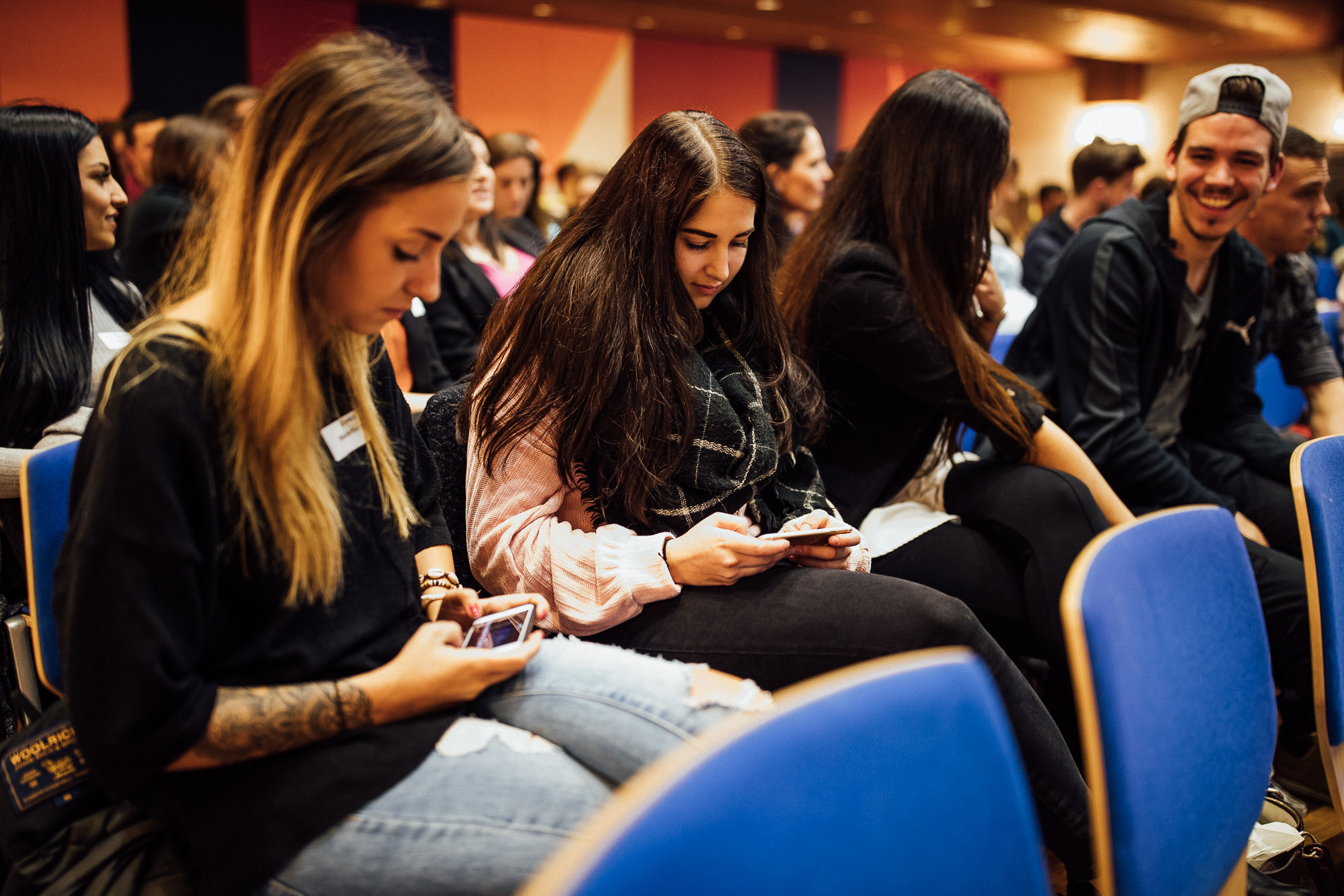 Export x3 1DX22388 KVZ Diplomfeier Handelsschule&HWD