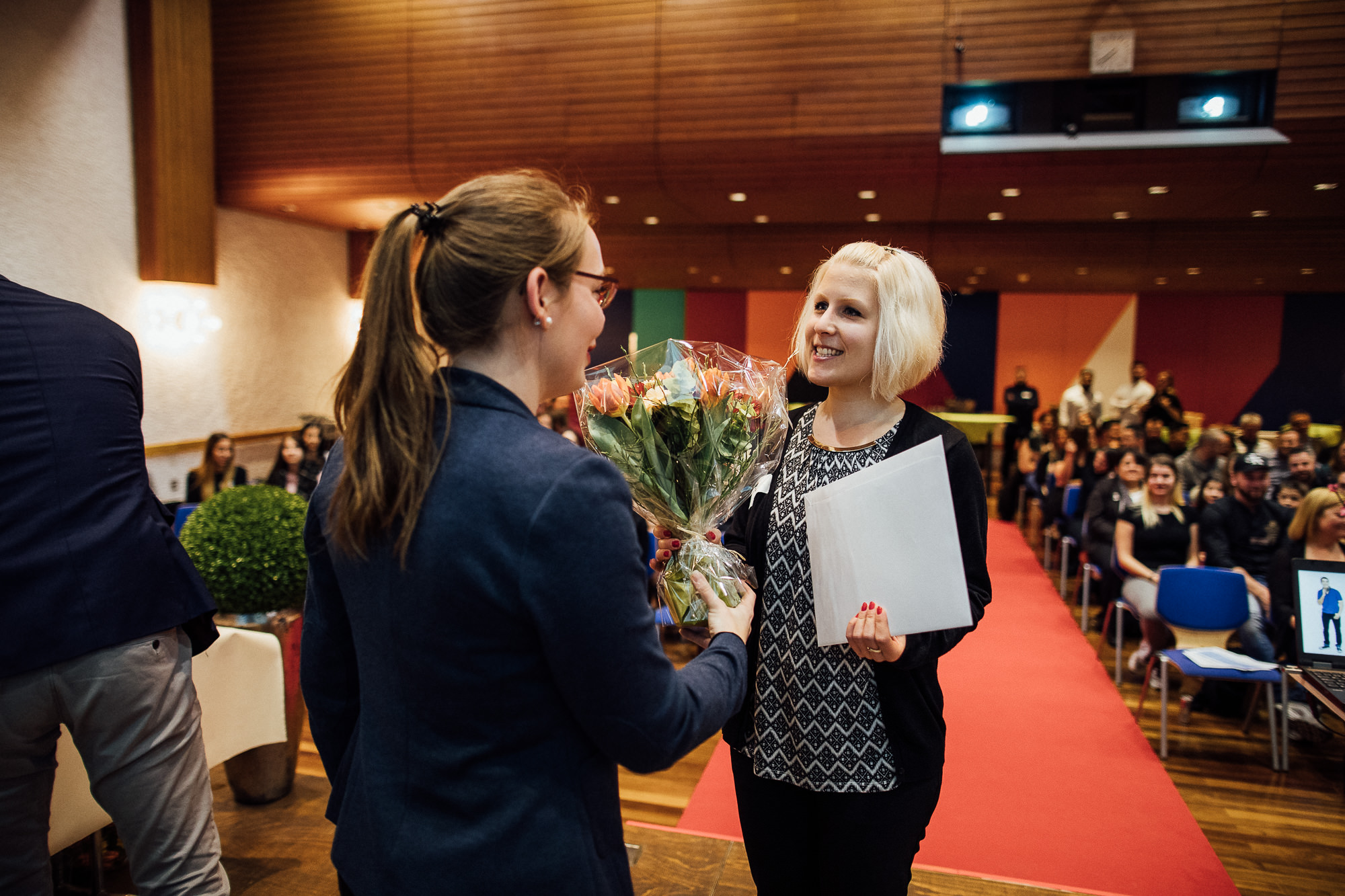 Export x3 1DX22528 KVZ Diplomfeier Handelsschule&HWD