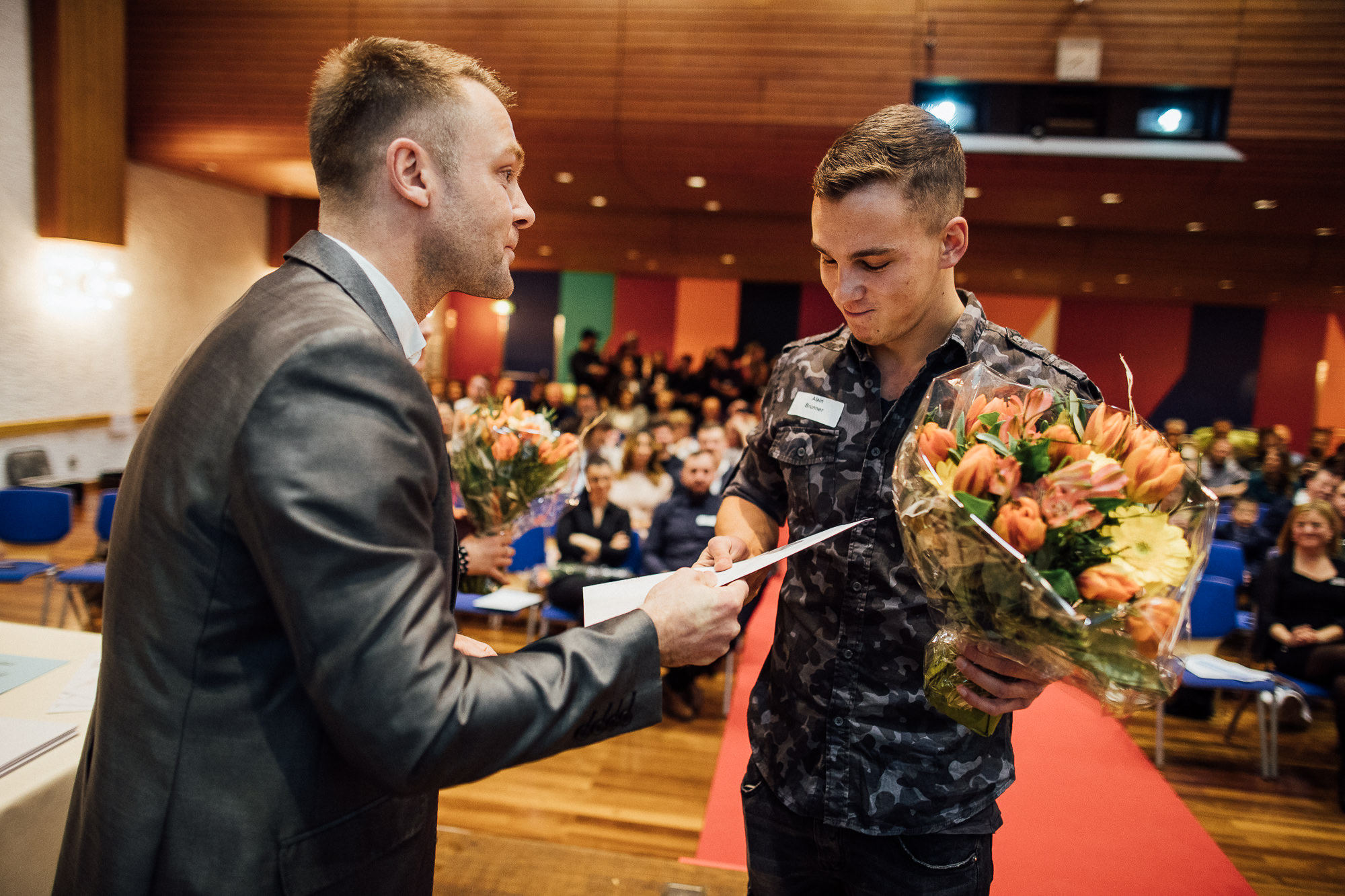 Export x3 1DX22570 KVZ Diplomfeier Handelsschule&HWD