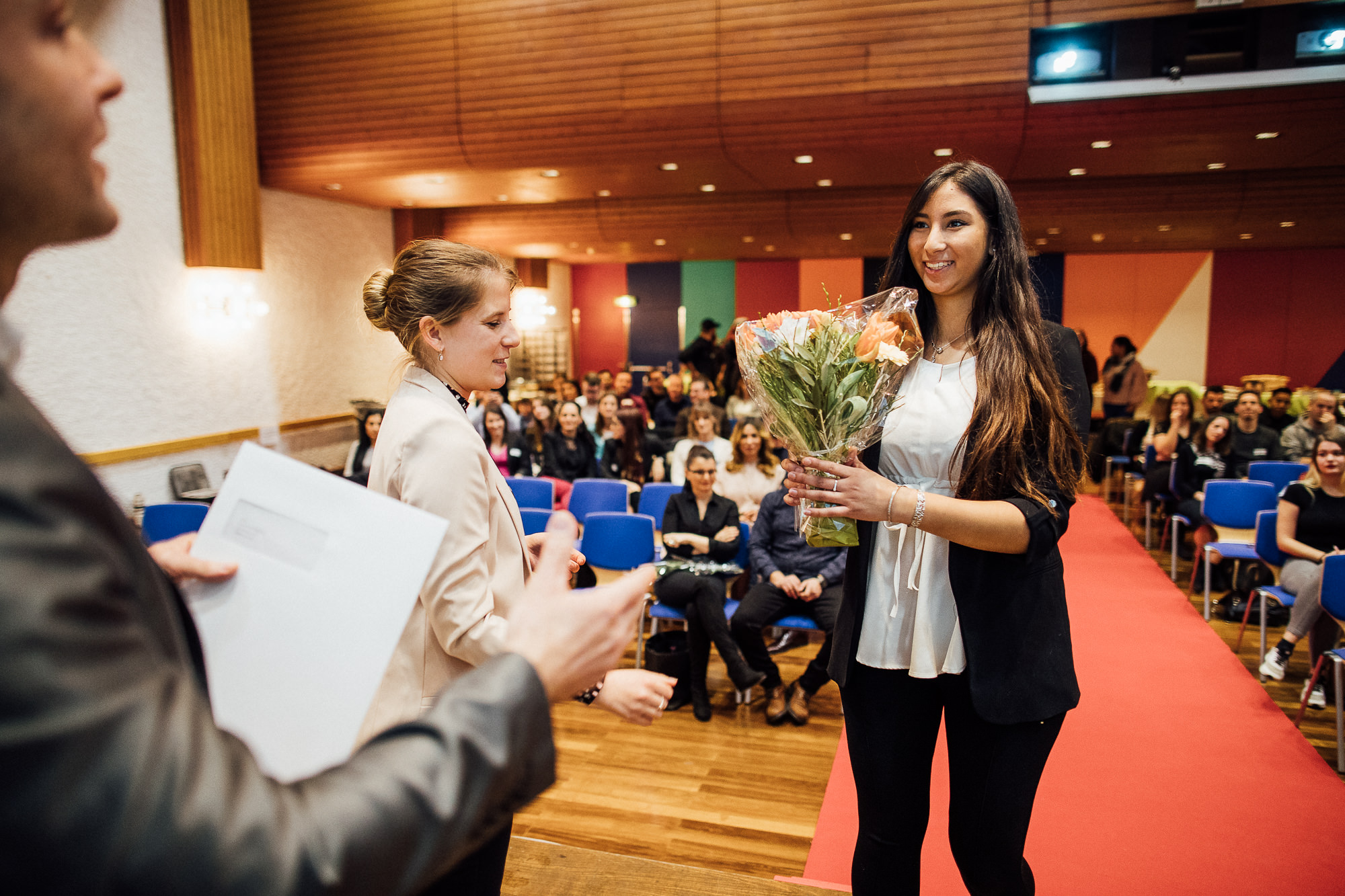 Export x3 1DX22598 KVZ Diplomfeier Handelsschule&HWD