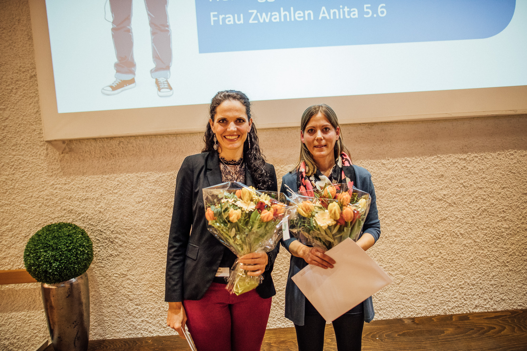 Export x3 1DX22746 KVZ Diplomfeier Handelsschule&HWD