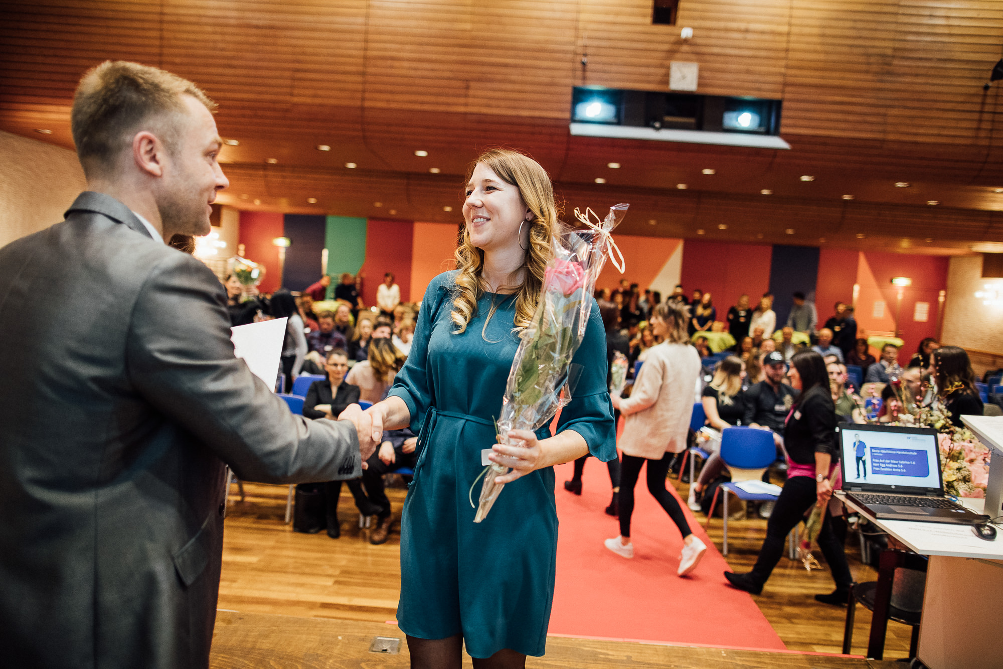 Export x3 1DX22823 KVZ Diplomfeier Handelsschule&HWD