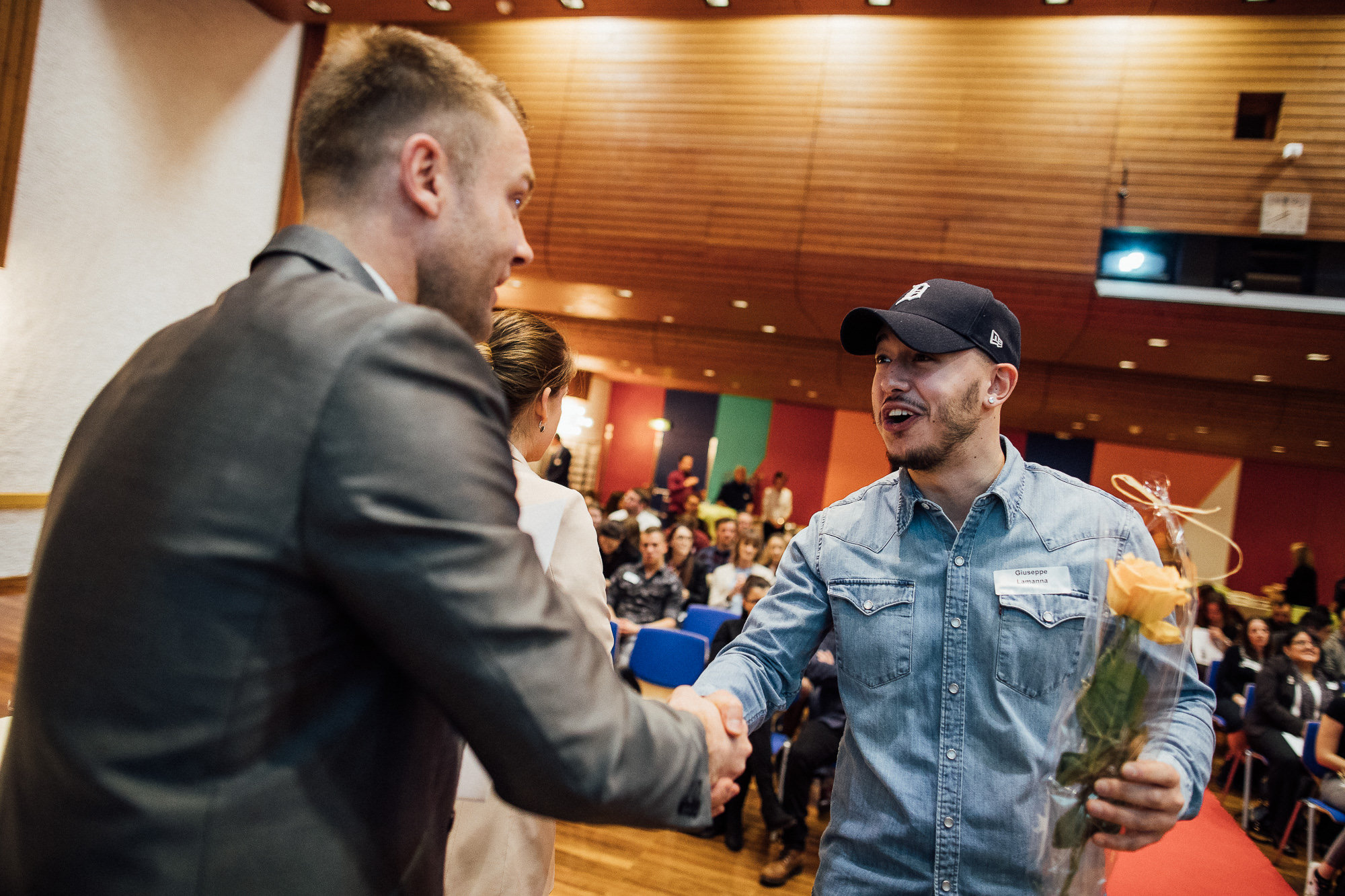 Export x3 1DX22977 KVZ Diplomfeier Handelsschule&HWD