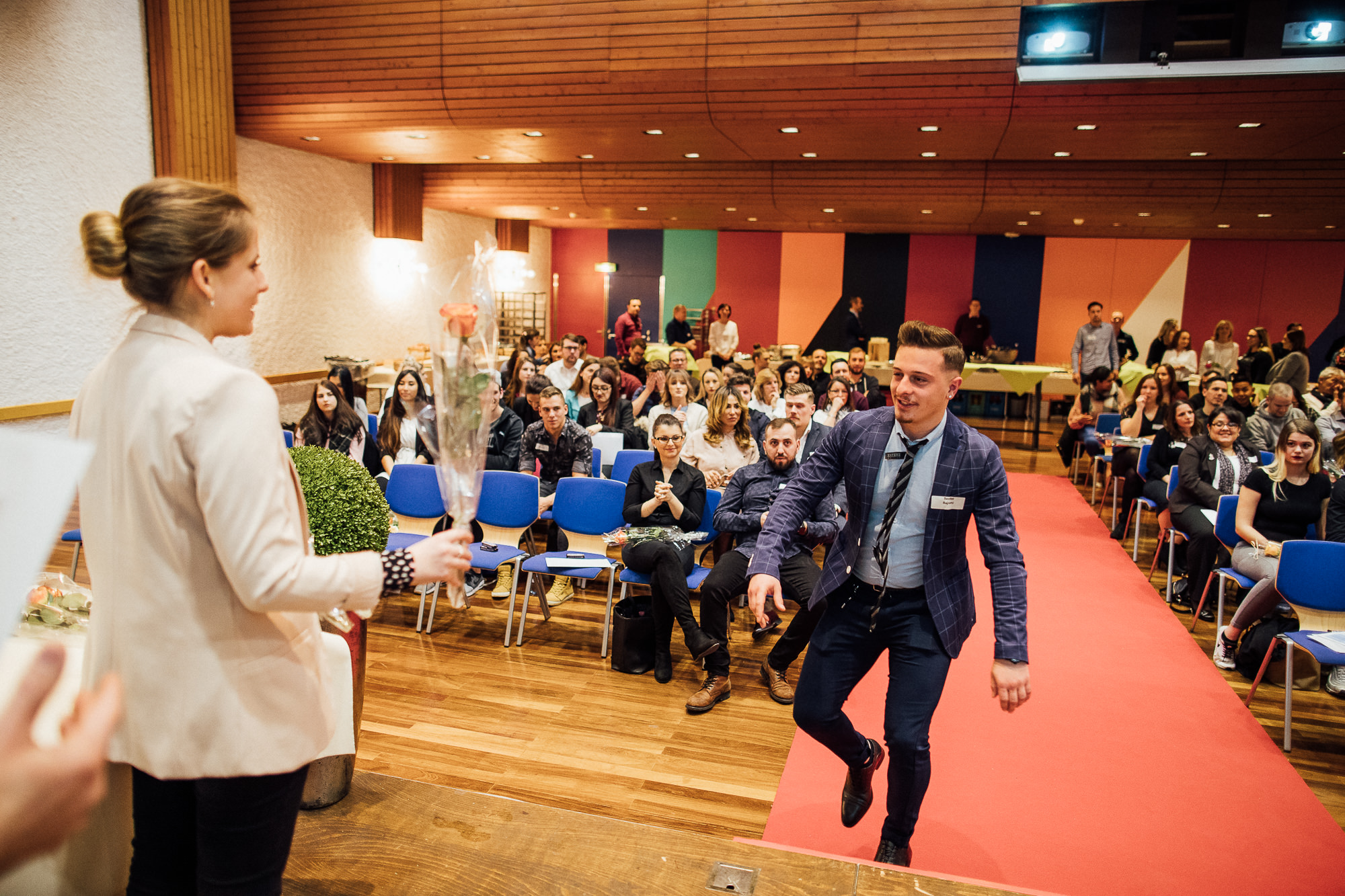 Export x3 1DX23011 KVZ Diplomfeier Handelsschule&HWD