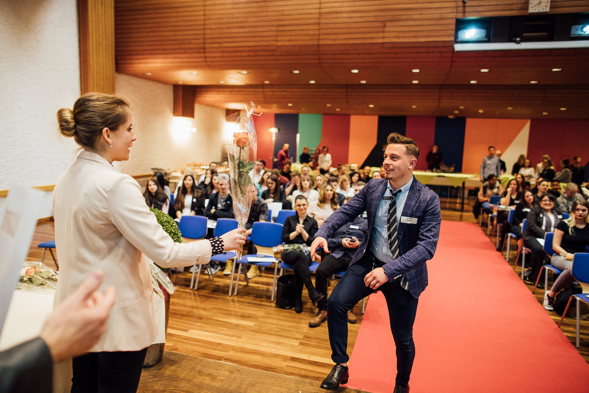 Export x3 1DX23012 KVZ Diplomfeier Handelsschule&HWD