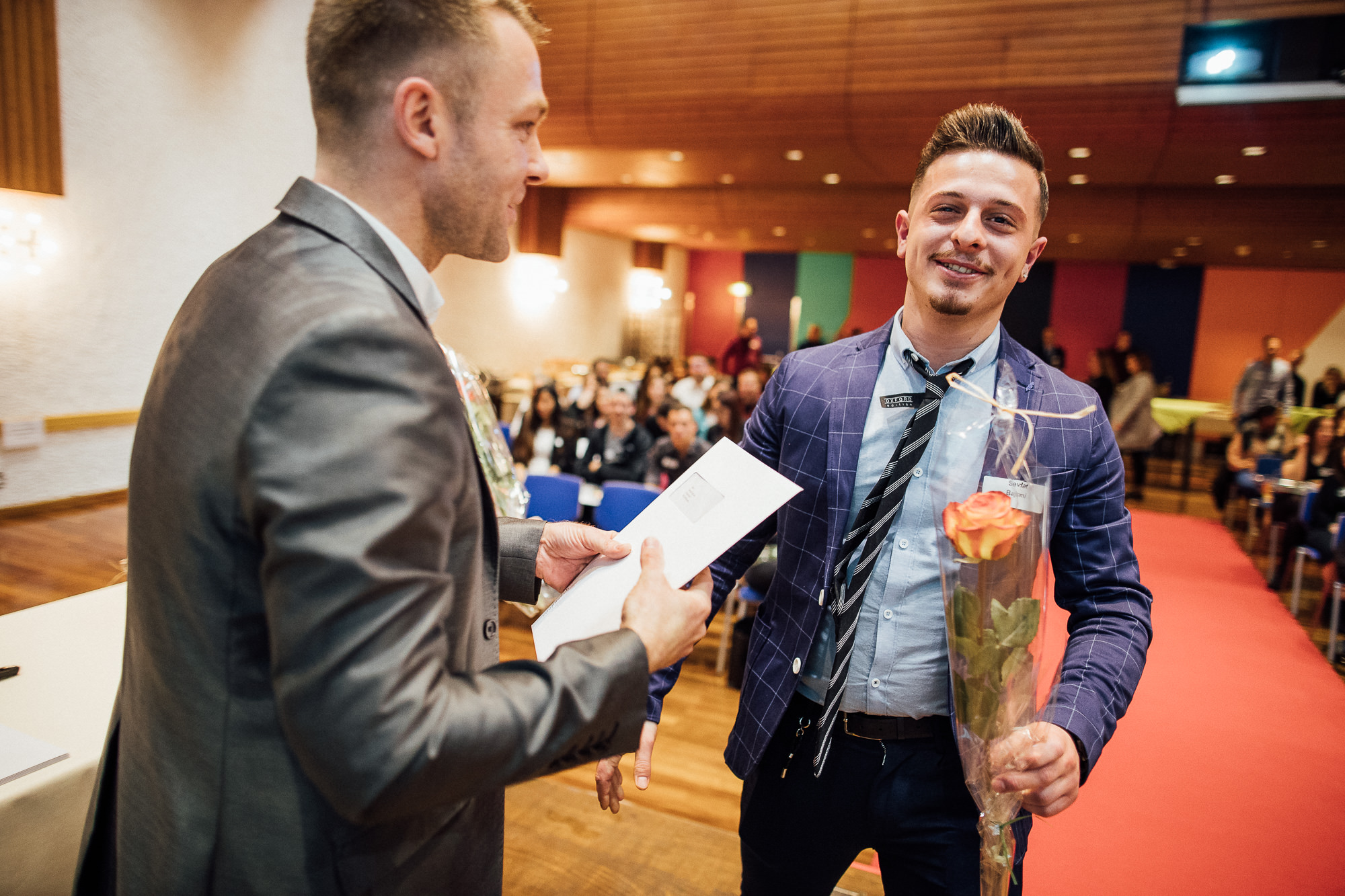 Export x3 1DX23018 KVZ Diplomfeier Handelsschule&HWD