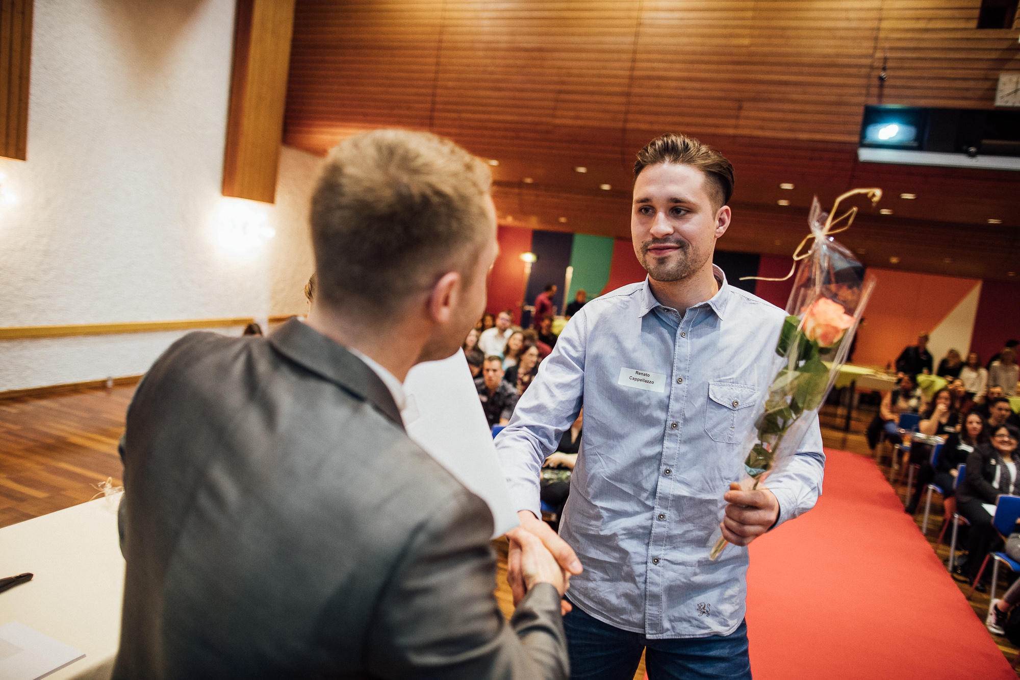 Export x3 1DX23023 KVZ Diplomfeier Handelsschule&HWD