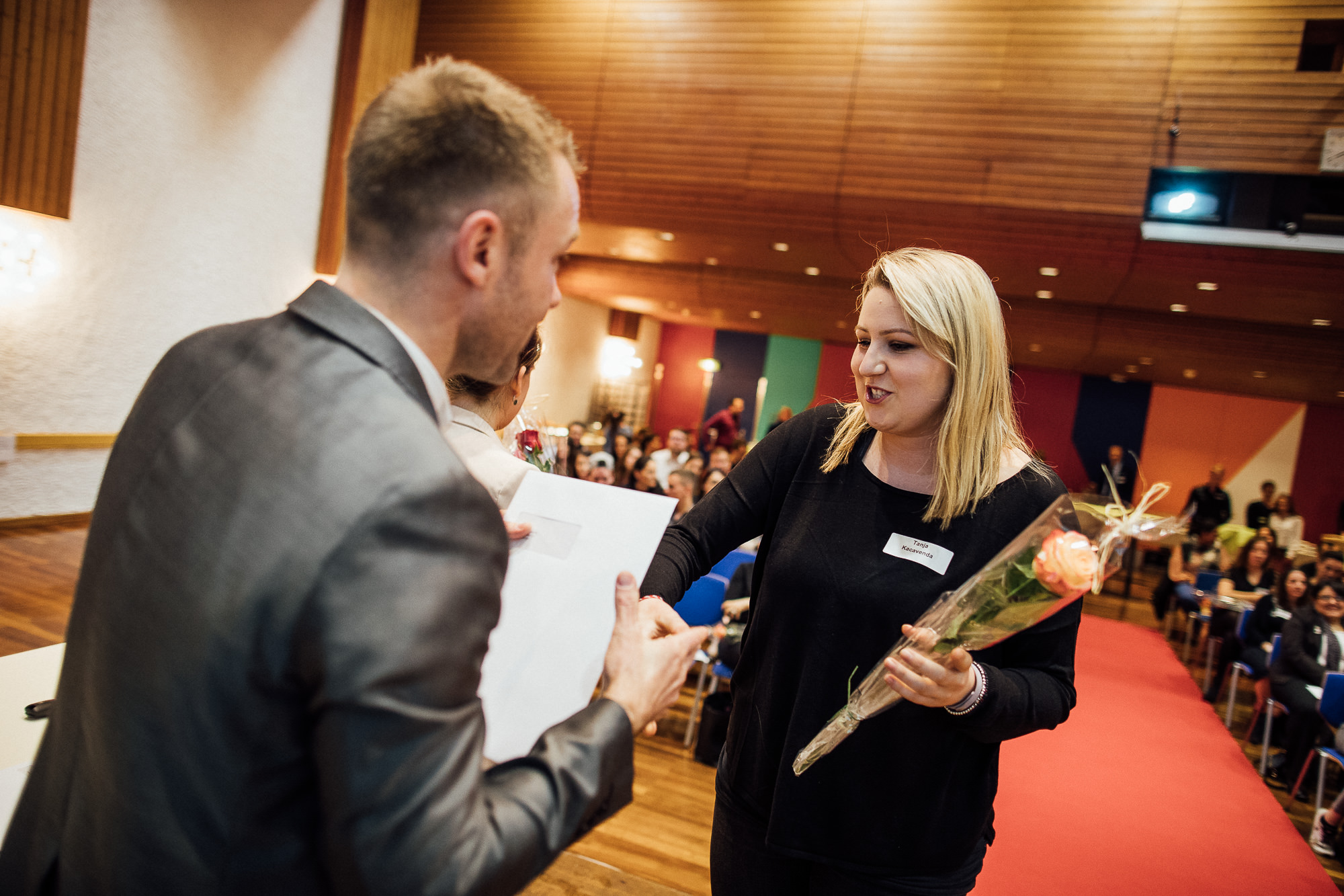 Export x3 1DX23038 KVZ Diplomfeier Handelsschule&HWD