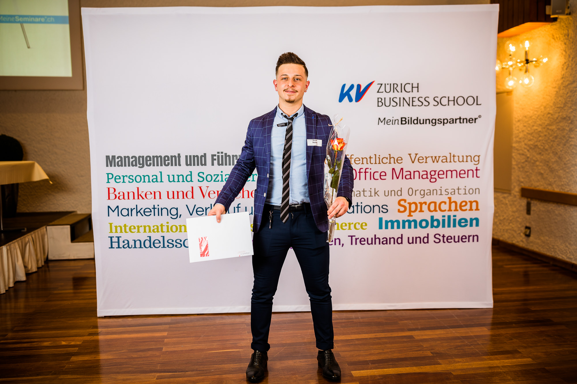 Export x3 5D4 2832 KVZ Diplomfeier Handelsschule&HWD