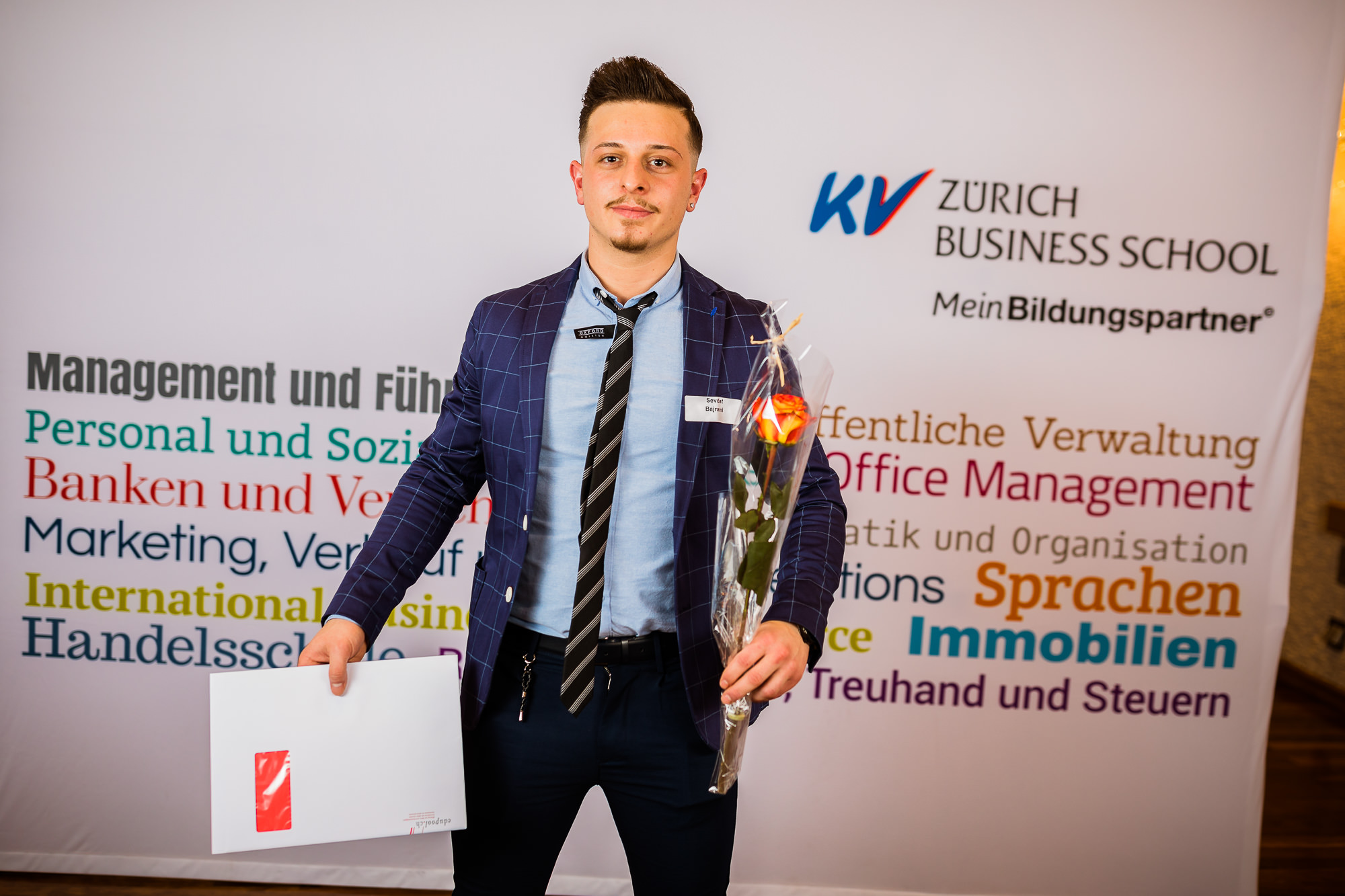 Export x3 5D4 2835 KVZ Diplomfeier Handelsschule&HWD