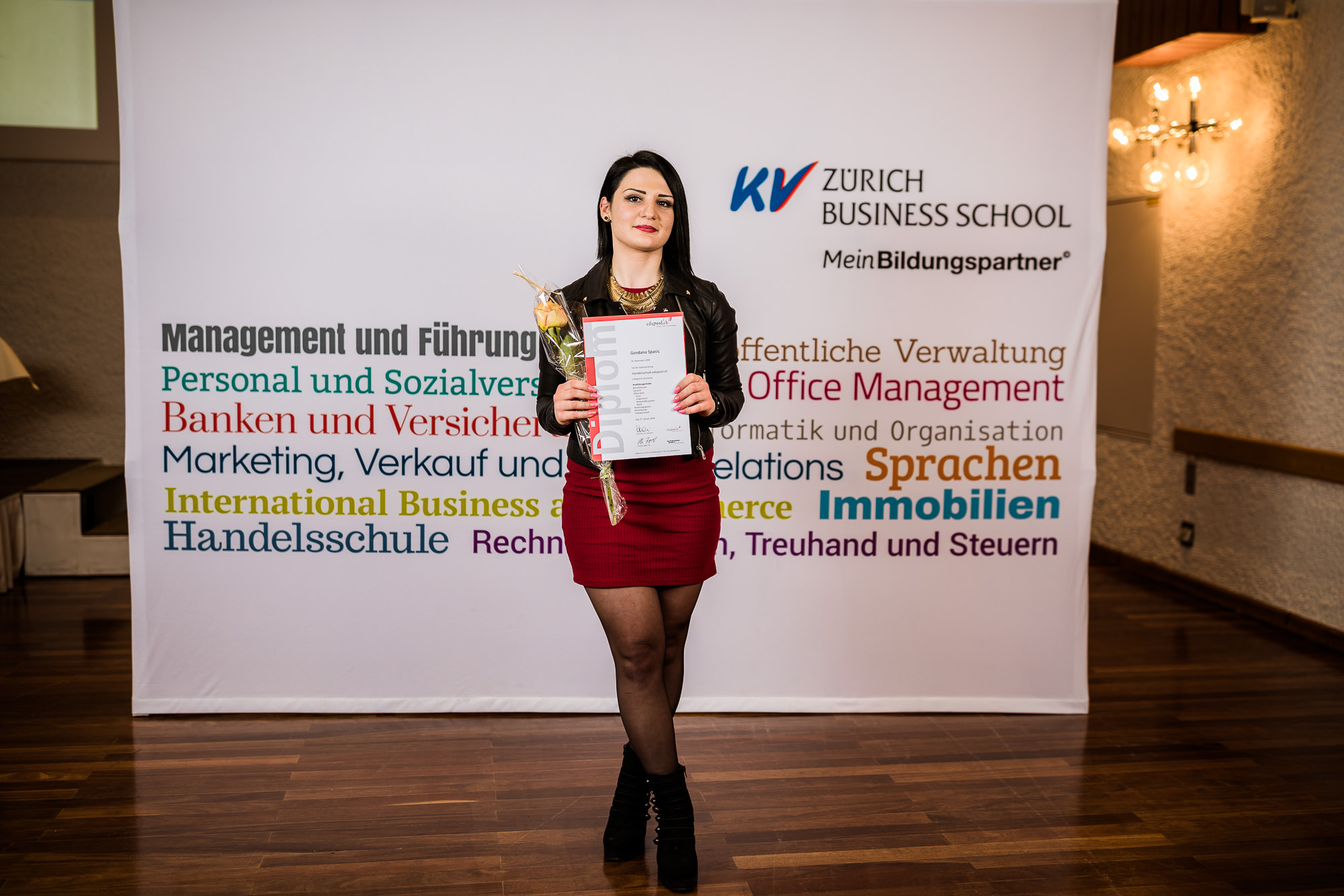 Export x3 5D4 2857 KVZ Diplomfeier Handelsschule&HWD